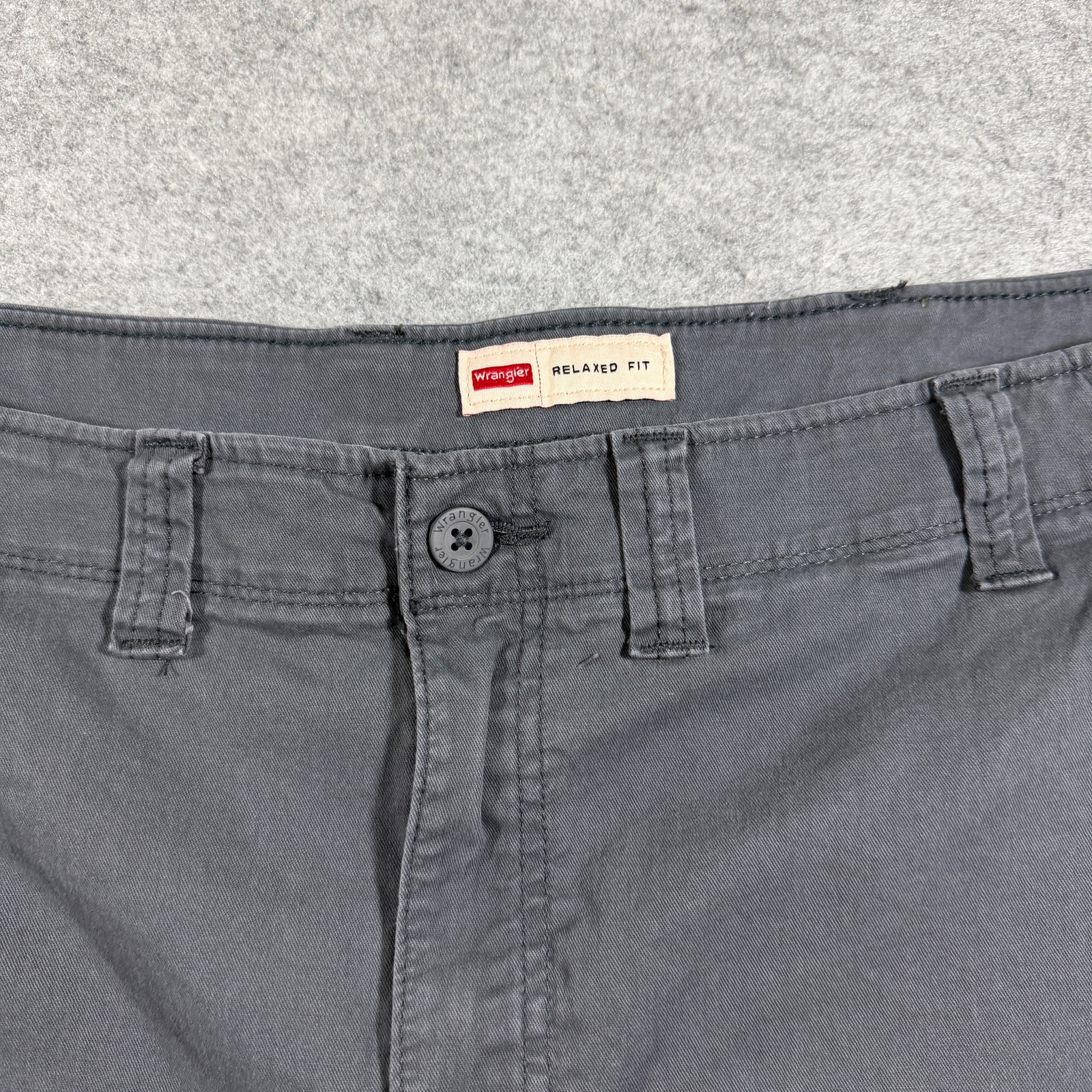 Wrangler Cargo Shorts Mens 48 Gray Relaxed Fit Cotton Utility Workwear Outdoor thumbnail 4