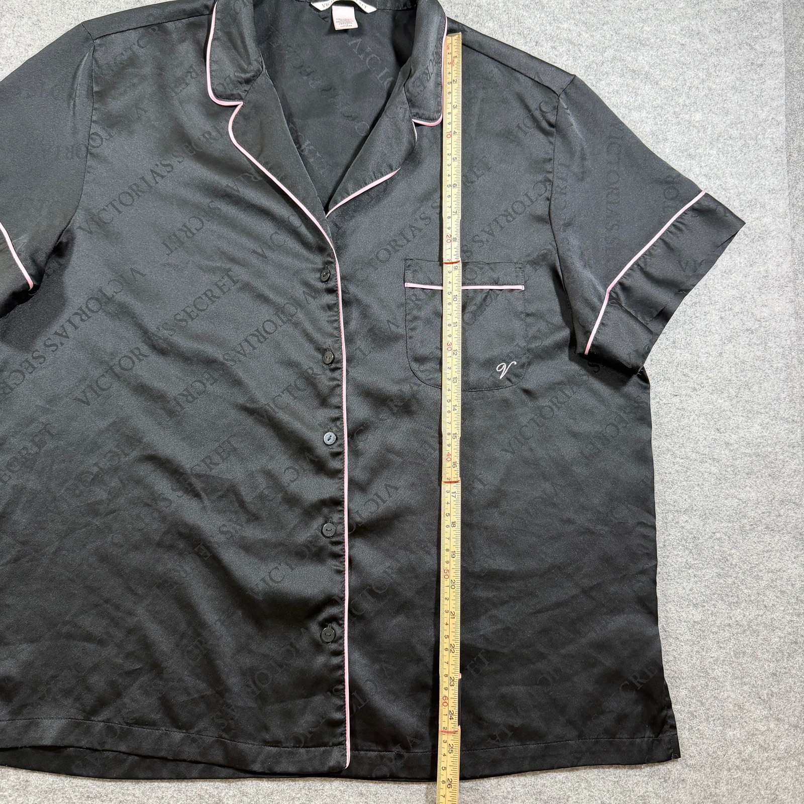 Victorias Secret Satin Pajama Top Womens L Black Logo Button Up Sleep Shirt Soft thumbnail 6