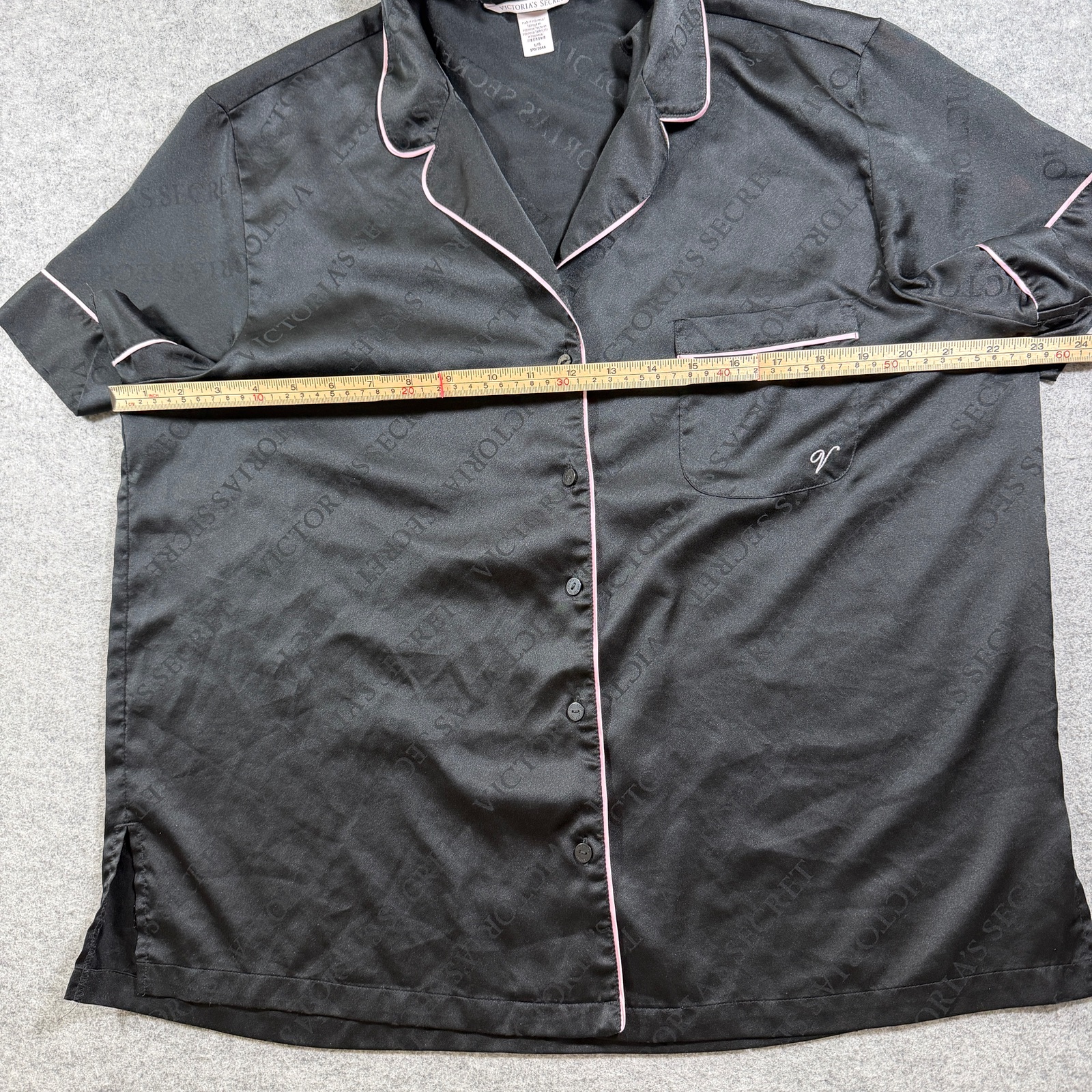 Victorias Secret Satin Pajama Top Womens L Black Logo Button Up Sleep Shirt Soft thumbnail 7
