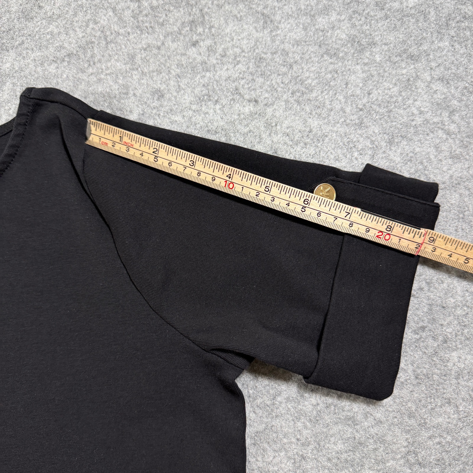 Michael Michael Kors Top Womens M Black Boat Neck Roll-Tab Logo Button Fitted thumbnail 7