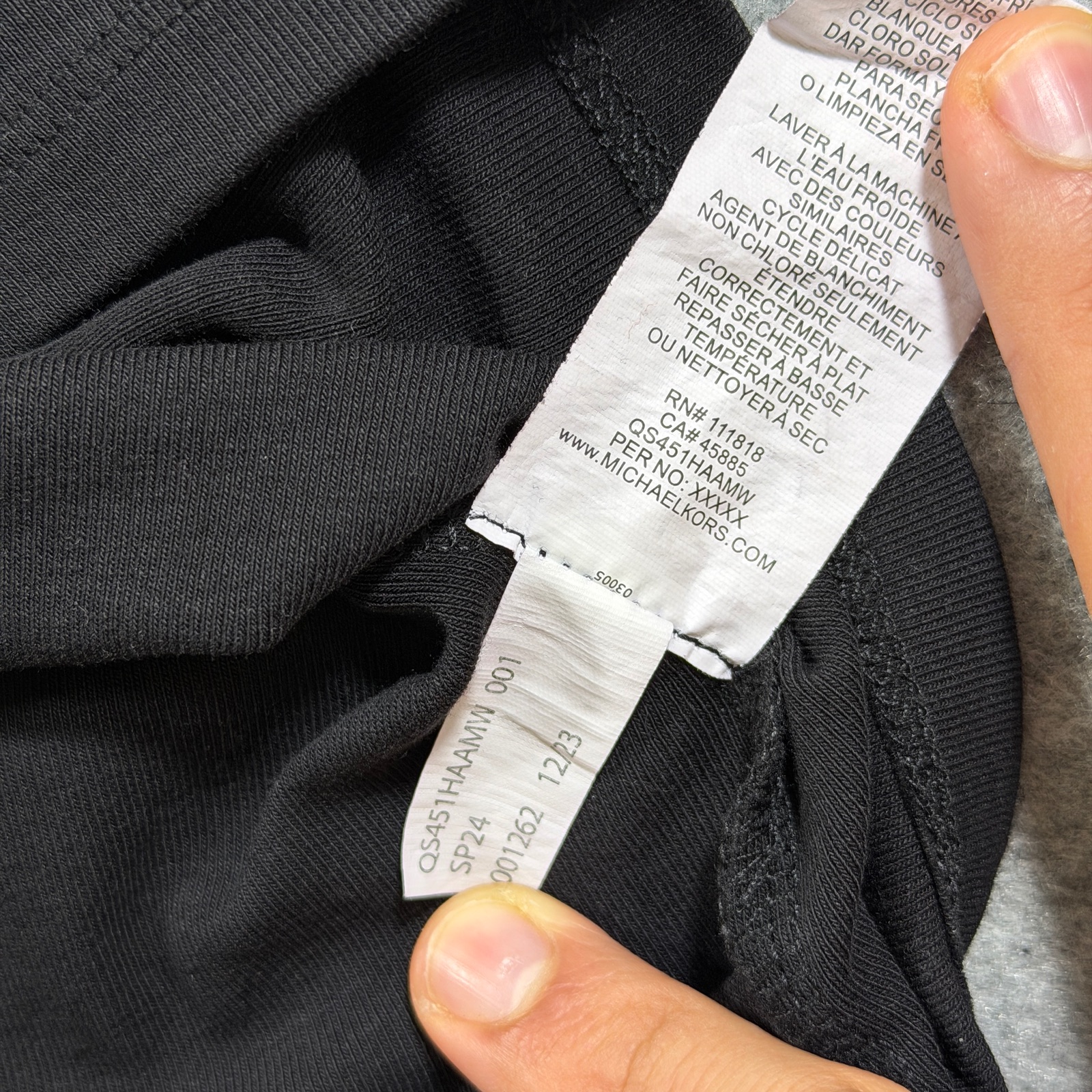 Michael Michael Kors Top Womens M Black Boat Neck Roll-Tab Logo Button Fitted thumbnail 9