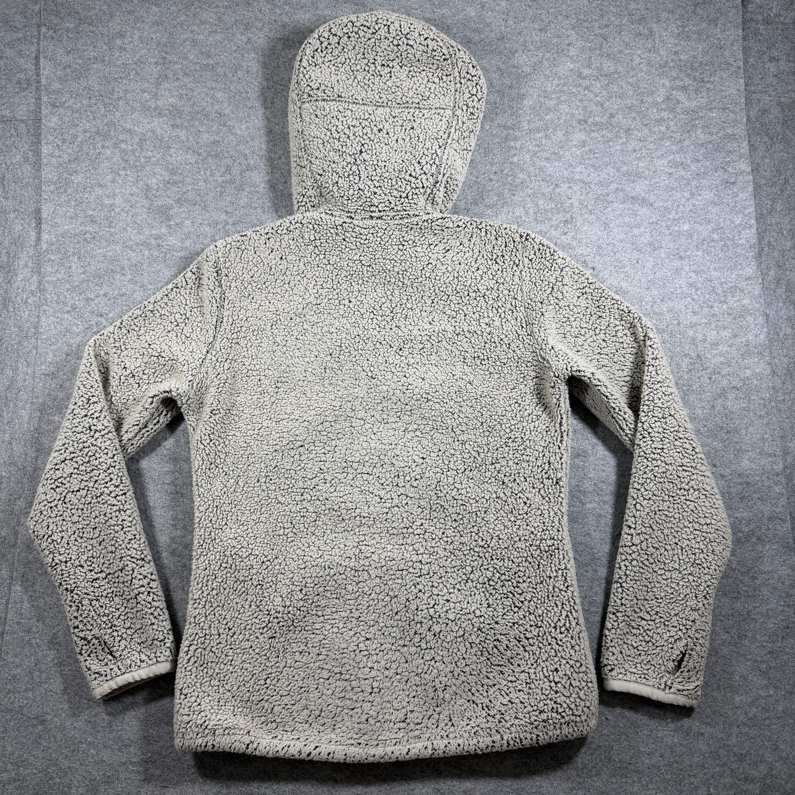 Kuhl Sherpa Fleece Jacket Womens S Cream Hooded Full Zip Thumbholes Zip Pockets thumbnail 2