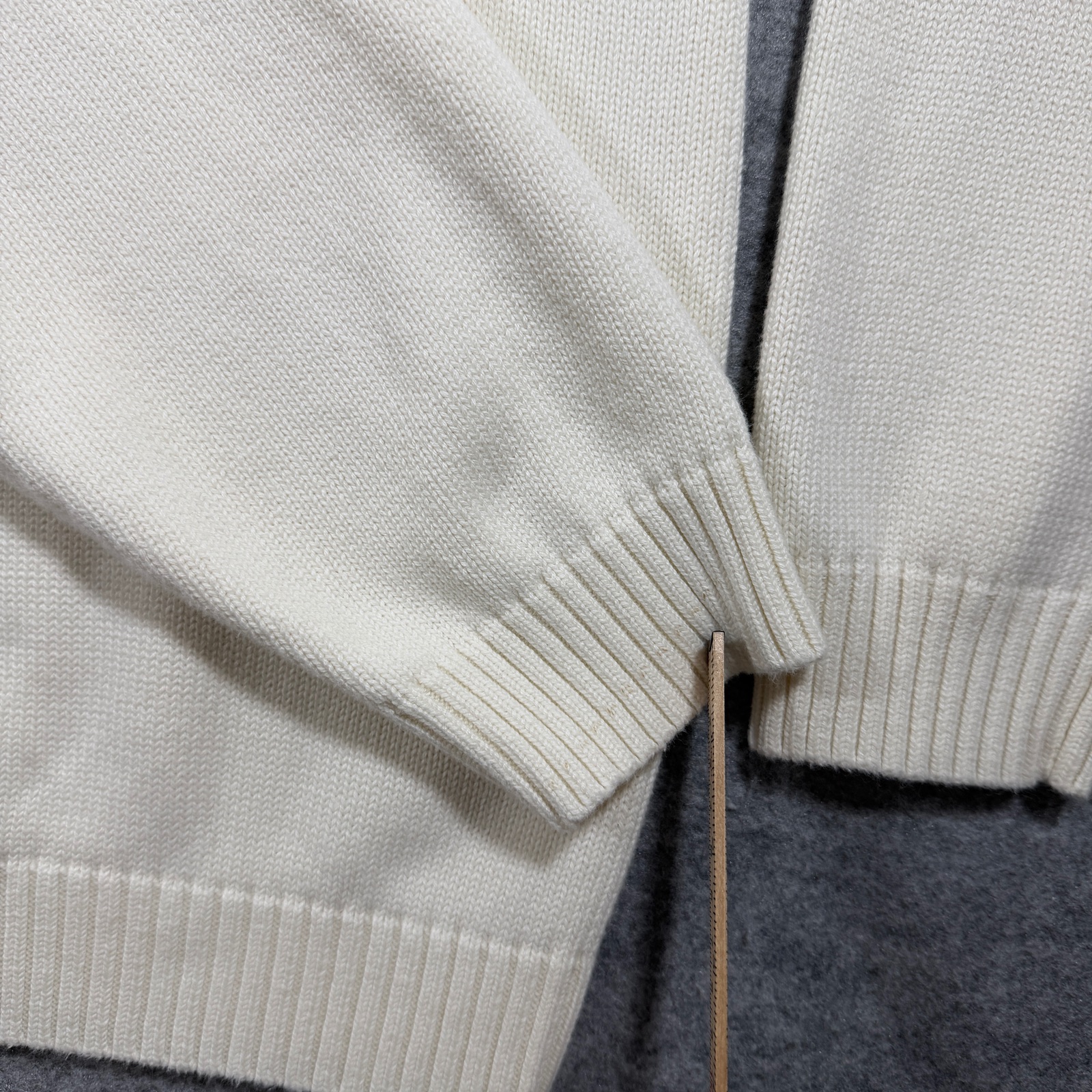 Tommy Hilfiger Heavyweight Knit Sweater Mens XL Cream Crewneck Flag Logo Preppy thumbnail 4