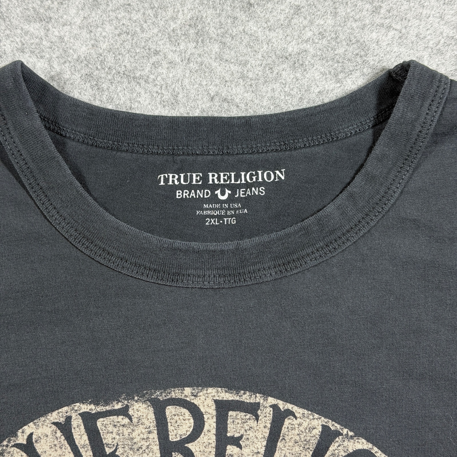 True Religion Y2K T Shirt Mens 2XL Black Skull Music Festival Graphic Made USA thumbnail 3