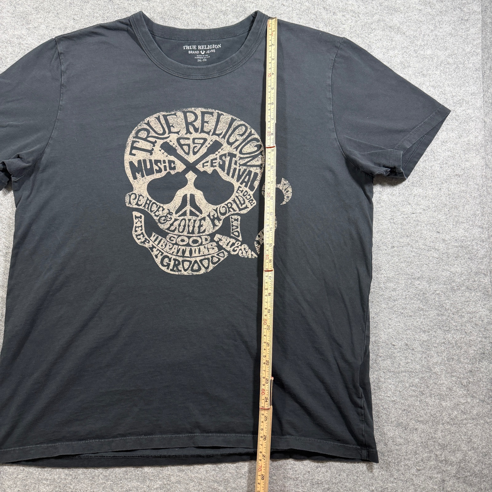 True Religion Y2K T Shirt Mens 2XL Black Skull Music Festival Graphic Made USA thumbnail 7