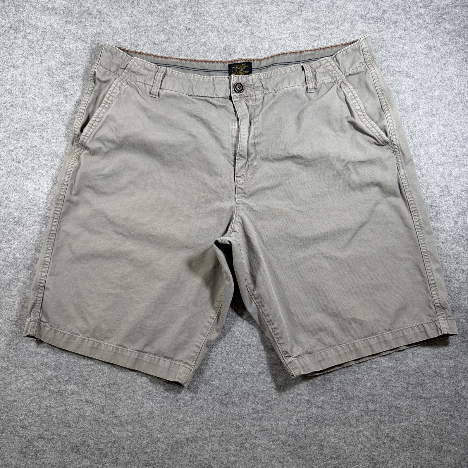 Lucky Brand Chino Shorts Mens 38 Olive Khaki Cotton Flat Front Casual Preppy