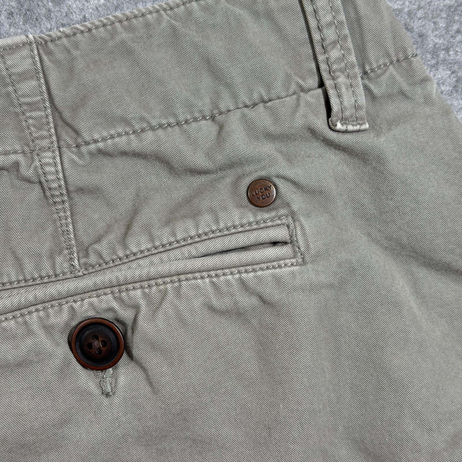 Lucky Brand Chino Shorts Mens 38 Olive Khaki Cotton Flat Front Casual Preppy thumbnail 4