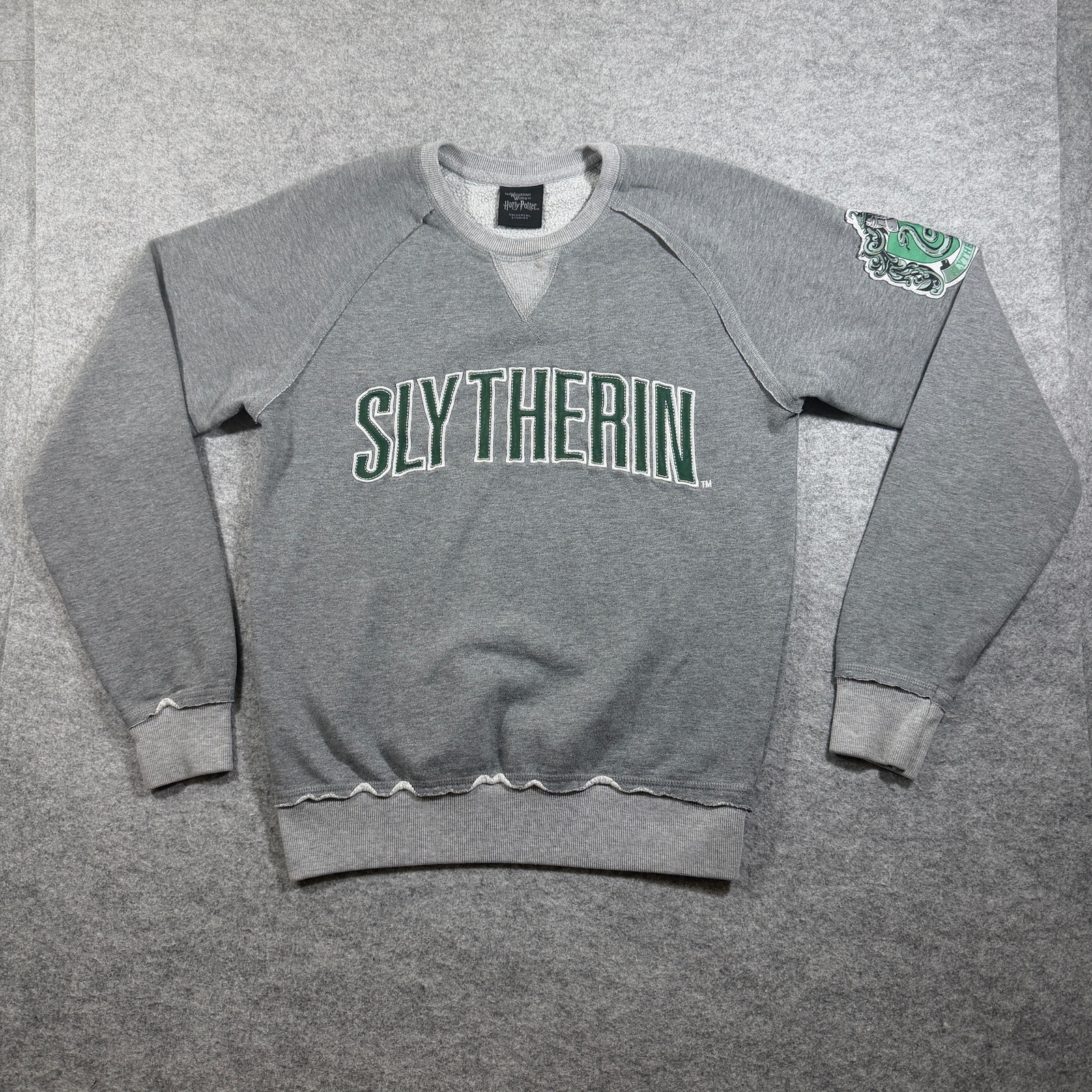 Harry Potter Slytherin Sweatshirt Mens S Gray Crewneck Crest Wizarding World