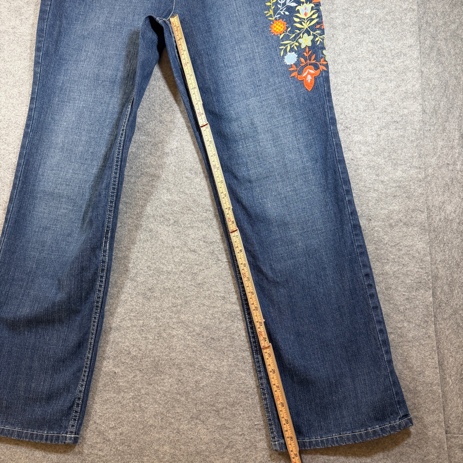Vintage Talbots Jeans Womens 12 30x31 Dark Wash Floral Embroidered Denim thumbnail 7