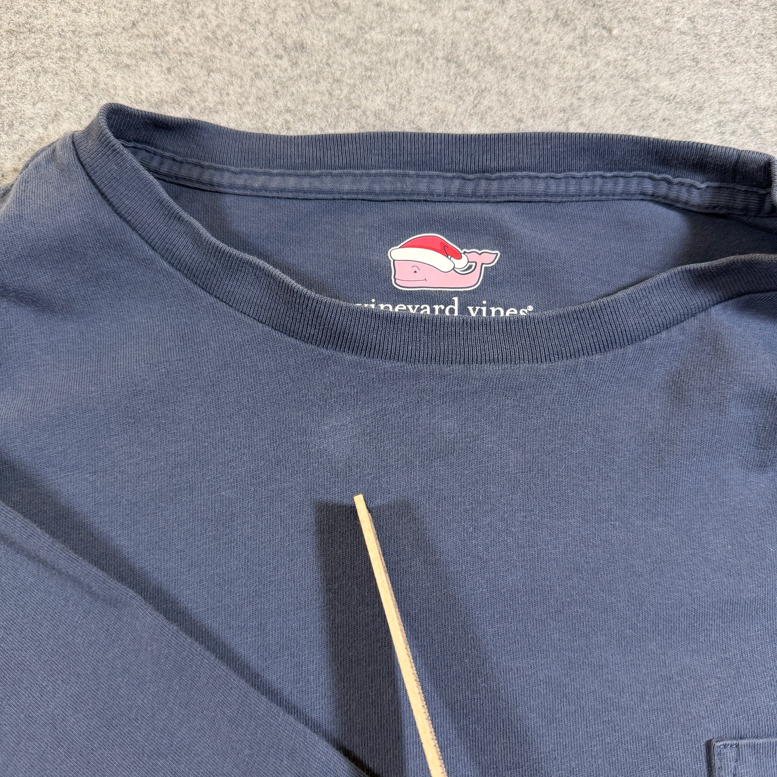 Vineyard Vines Pocket T Shirt Mens L Navy Making Spirits Bright Holiday Cotton thumbnail 4