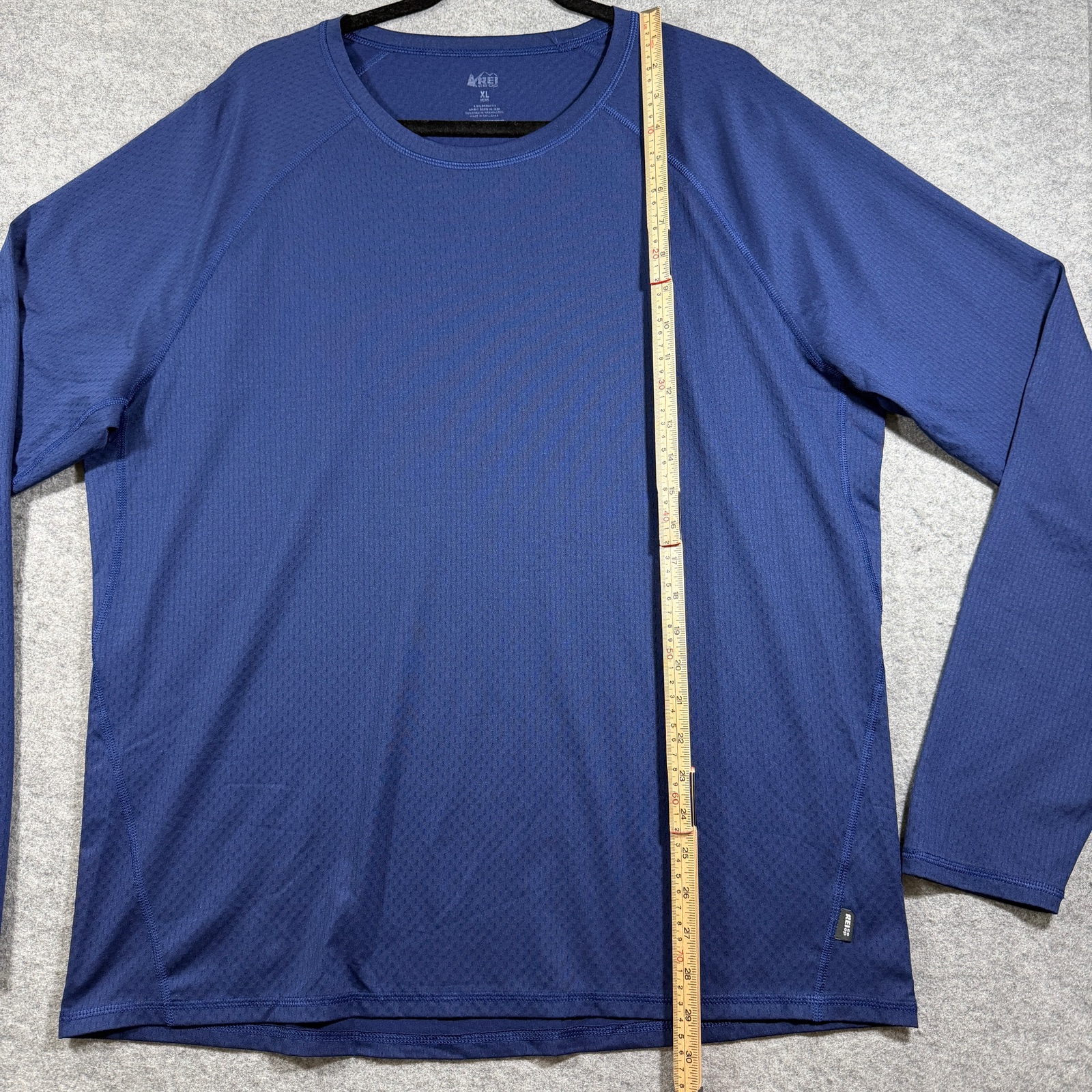 REI Long Sleeve Shirt Mens XL Blue Mesh Vented Raglan Crew Neck Hiking Outdoor thumbnail 6