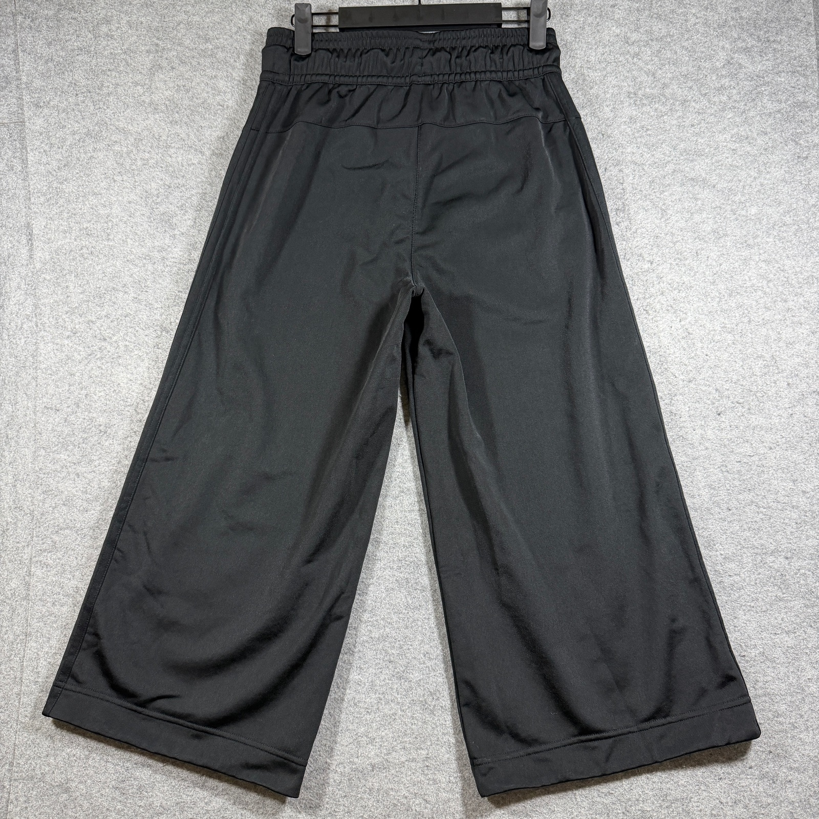 Adidas Tiro Track Capri Pants Womens XS Black 3-Stripe Athletic Soccer Loose Fit thumbnail 2