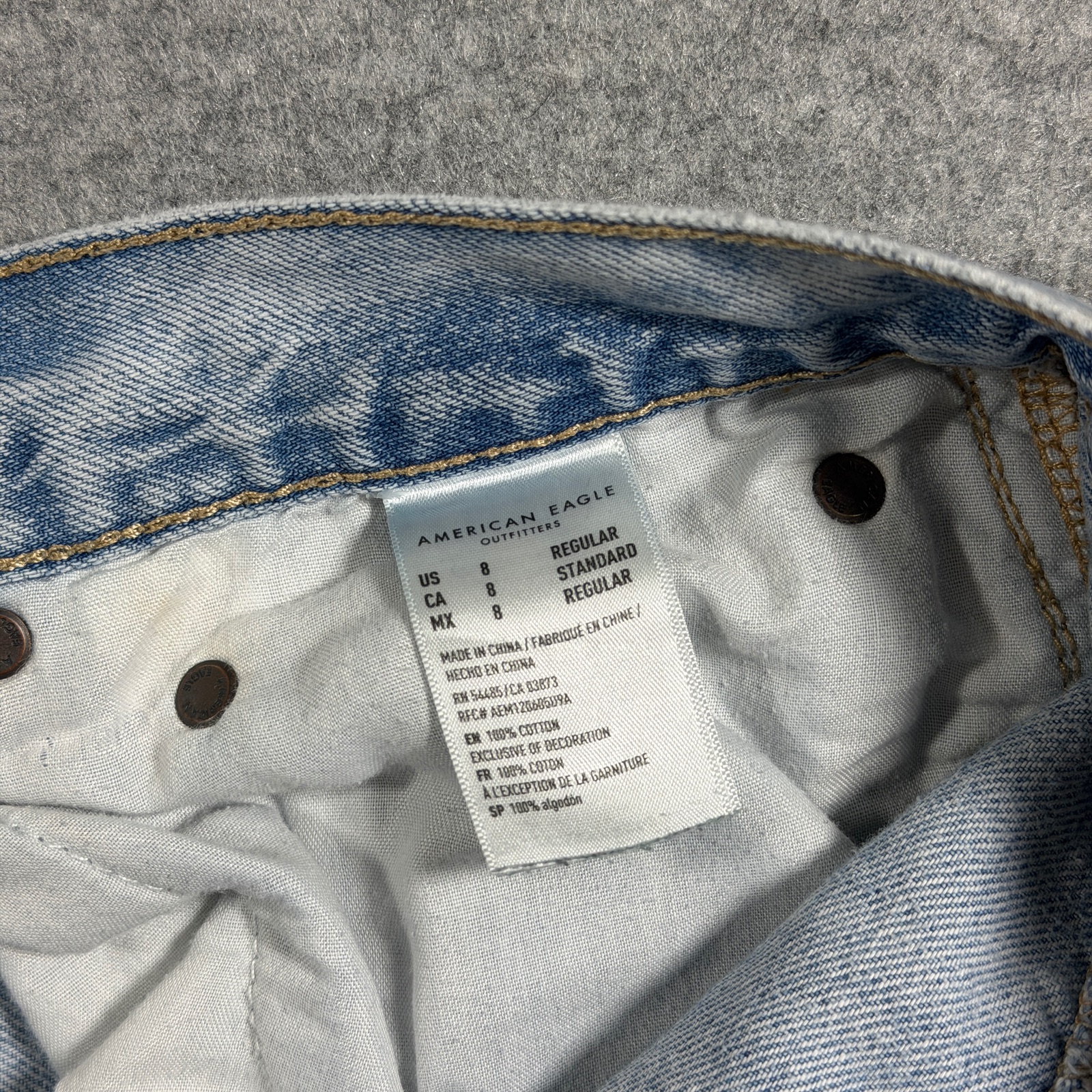 American Eagle 90s Boyfriend Jeans Womens 8 Regular Light Wash Stretch Denim thumbnail 3