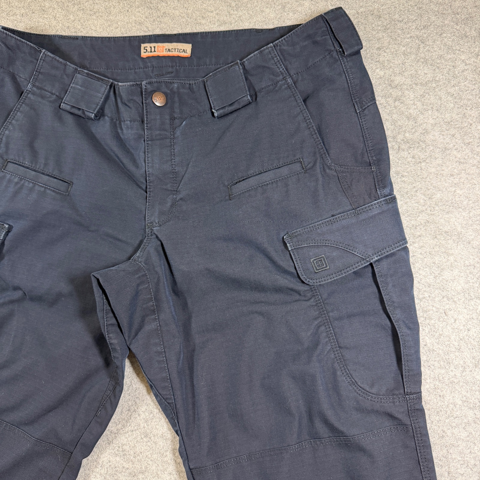 5.11 Tactical Stryke Pants Womens 16 Regular Navy Cargo Reinforced Knee Workwear thumbnail 4