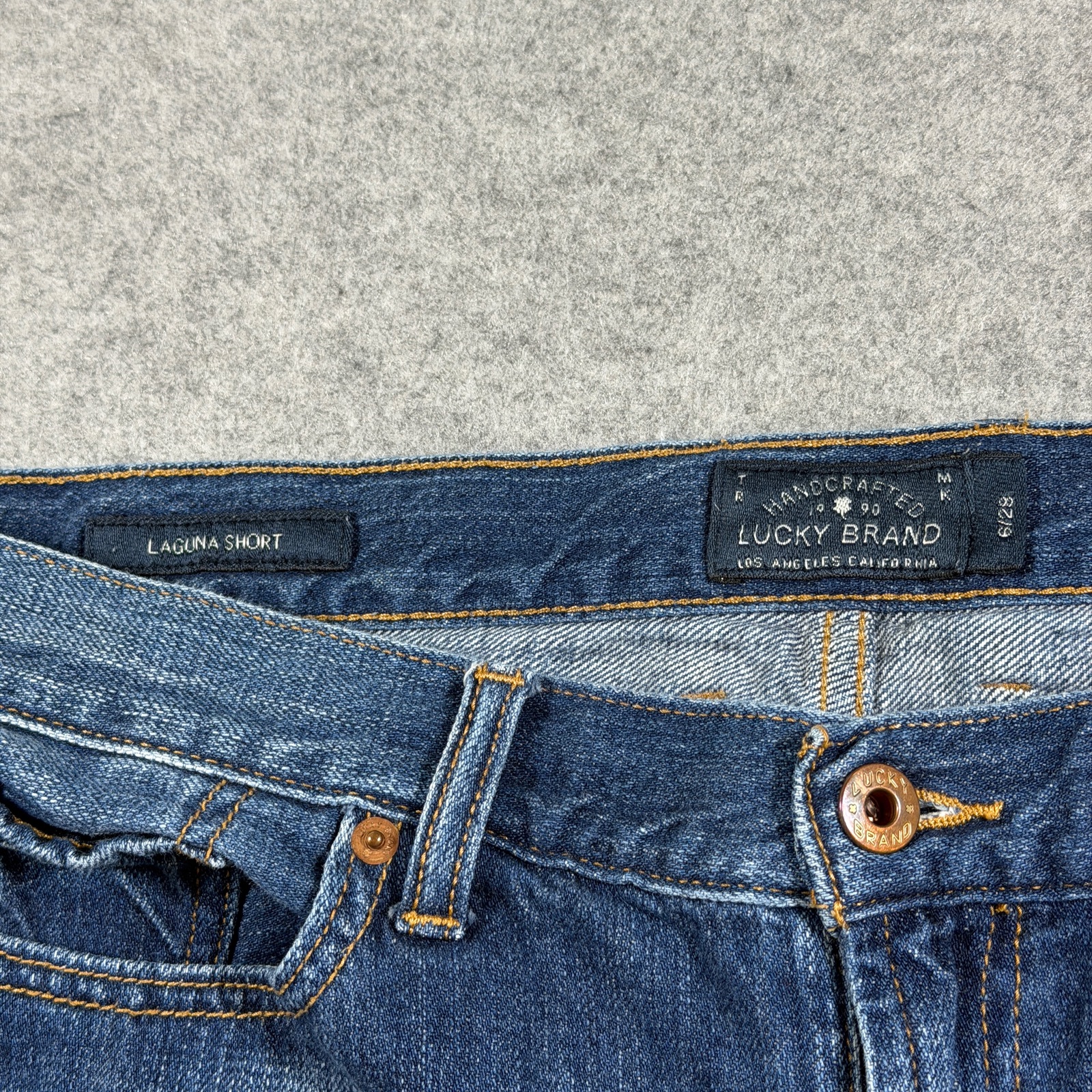 Lucky Brand Laguna Shorts Womens 6/28 Blue Denim Cut Off Frayed Hem 5 Pocket thumbnail 3