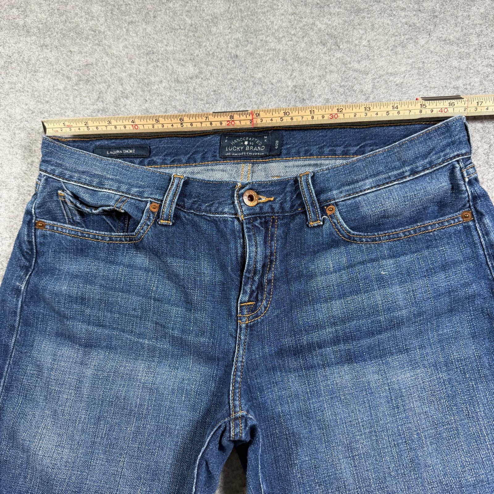 Lucky Brand Laguna Shorts Womens 6/28 Blue Denim Cut Off Frayed Hem 5 Pocket thumbnail 6