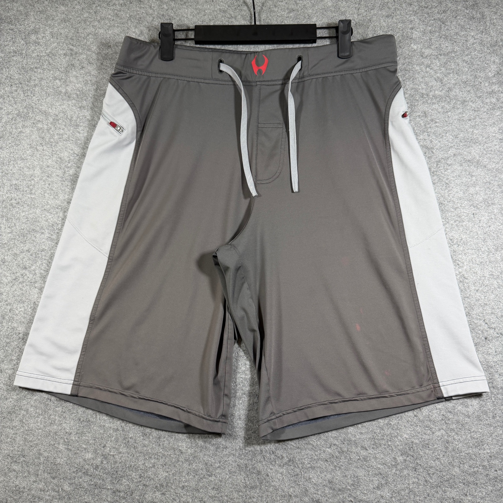 Hylete Athletic Shorts Mens L Gray White Zip Pocket Workout Training Drawstring