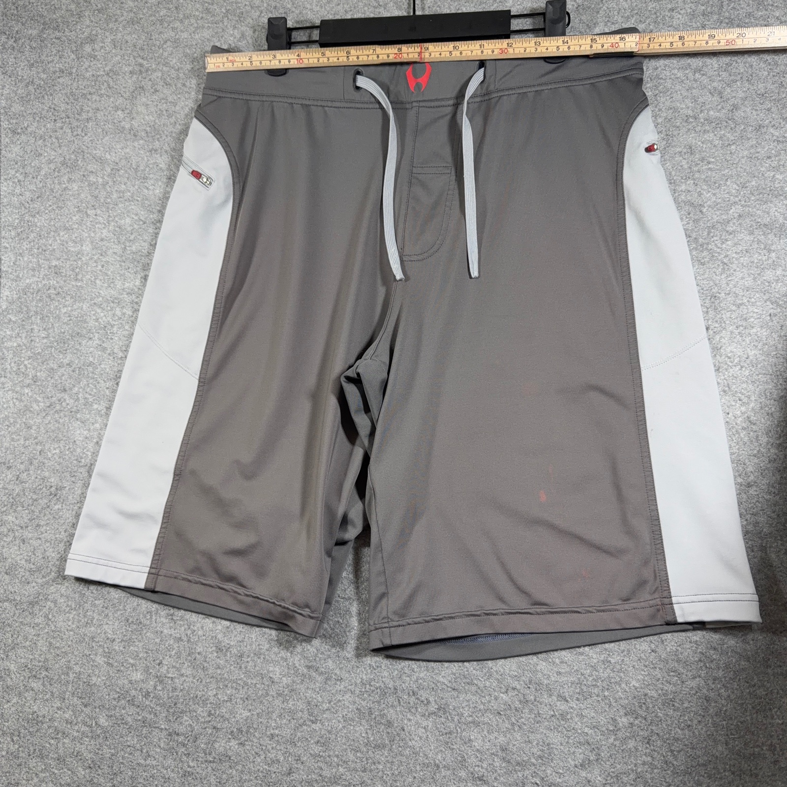 Hylete Athletic Shorts Mens L Gray White Zip Pocket Workout Training Drawstring thumbnail 7