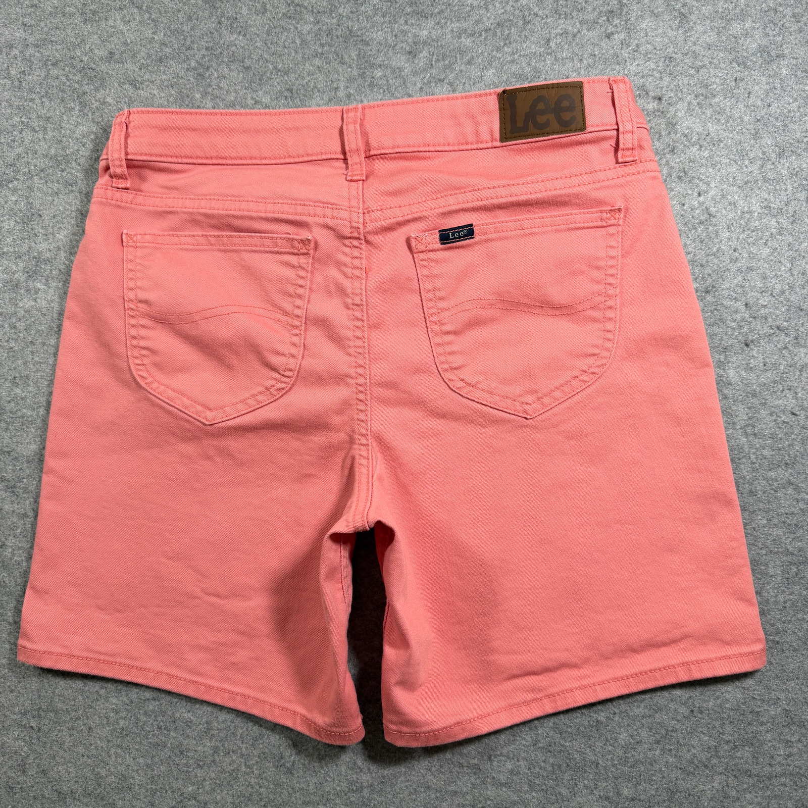 Lee Shorts Womens 10M Coral Salmon Pink Mid Rise Regular Fit Cotton Stretch thumbnail 2