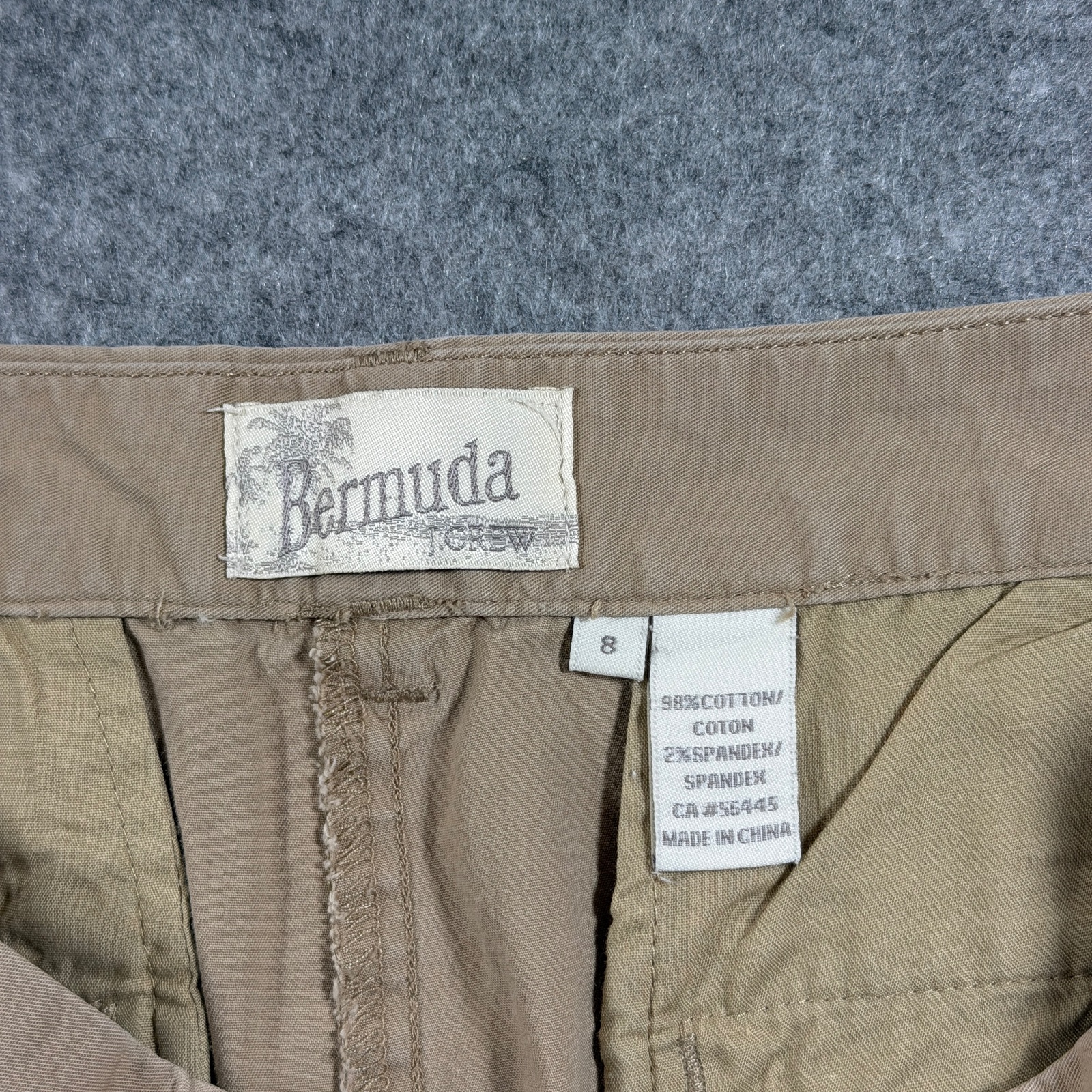 J.Crew Bermuda Shorts Womens 8 Khaki Cotton Chino 9 In Inseam Preppy Casual thumbnail 3