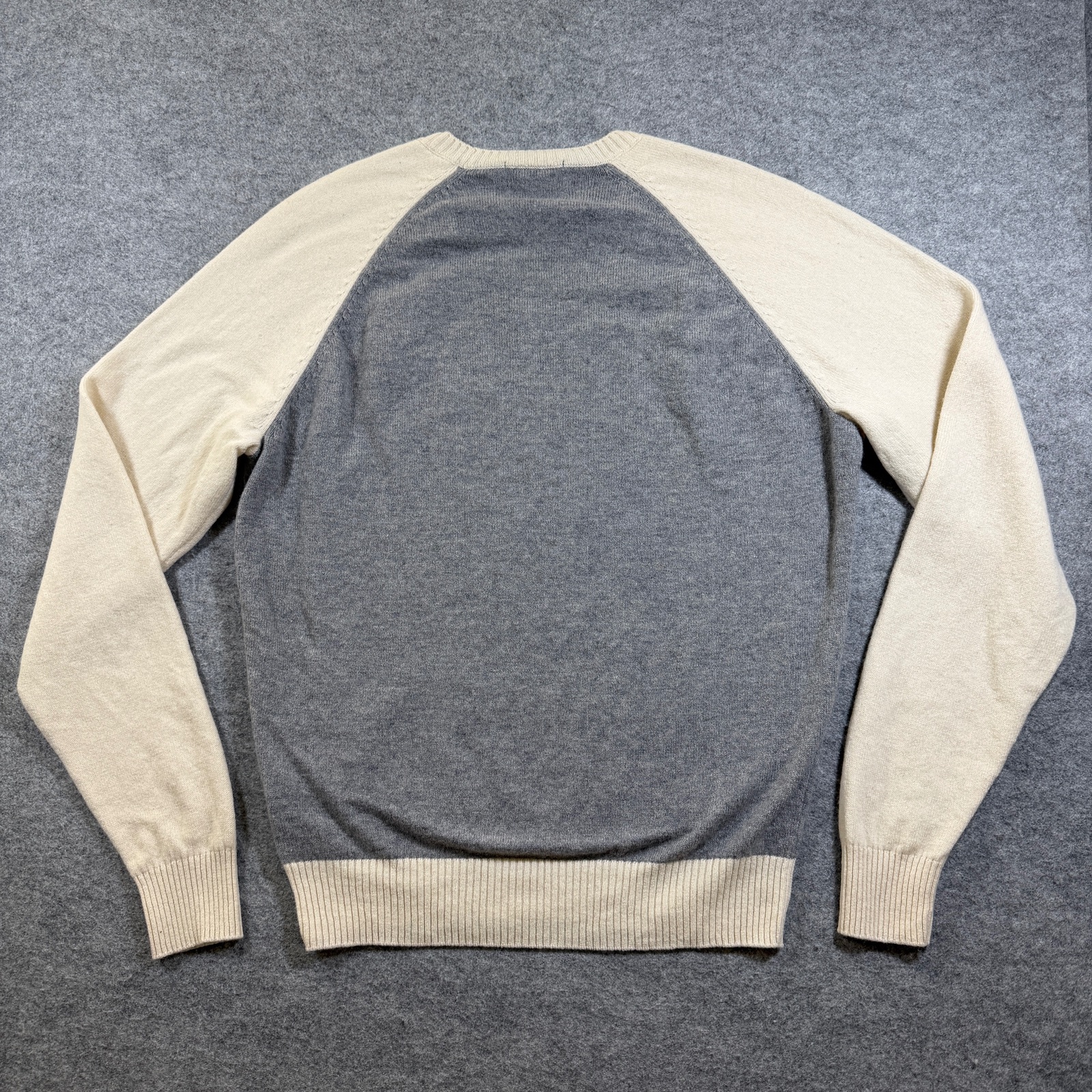 Brooks Brothers 346 100% Wool Sweater Mens M Gray Cream Raglan Crewneck Preppy thumbnail 2