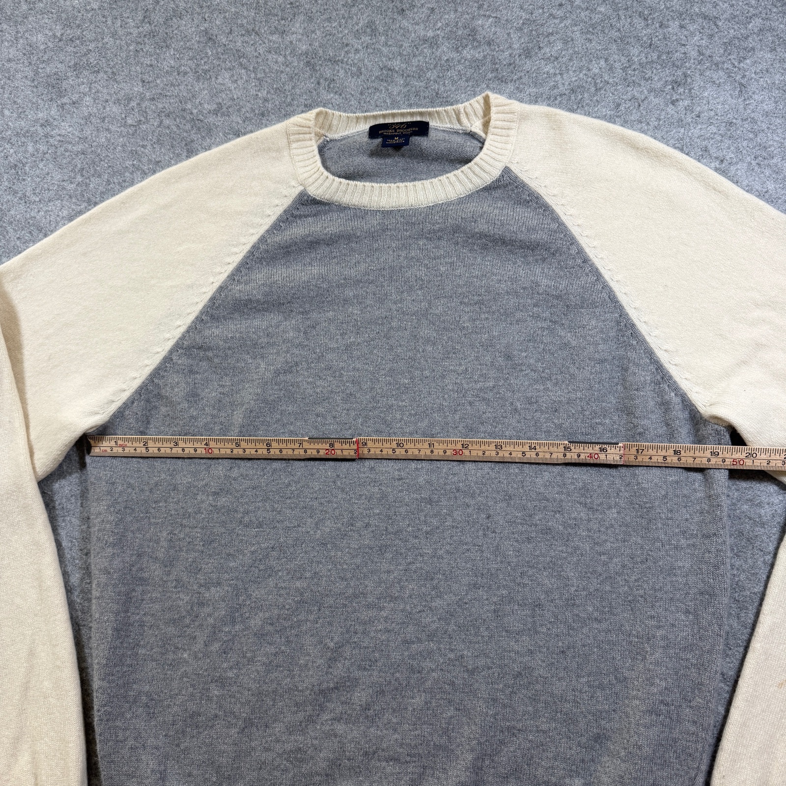 Brooks Brothers 346 100% Wool Sweater Mens M Gray Cream Raglan Crewneck Preppy thumbnail 6