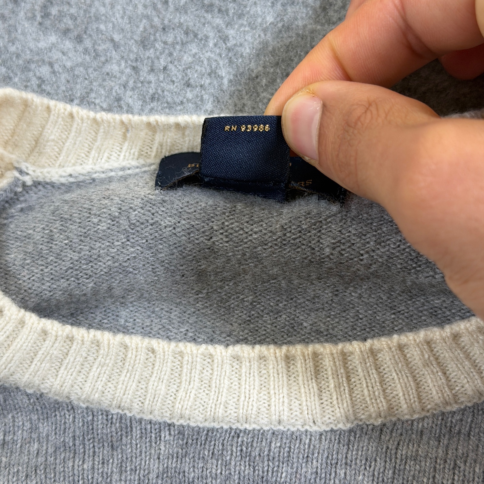 Brooks Brothers 346 100% Wool Sweater Mens M Gray Cream Raglan Crewneck Preppy thumbnail 11