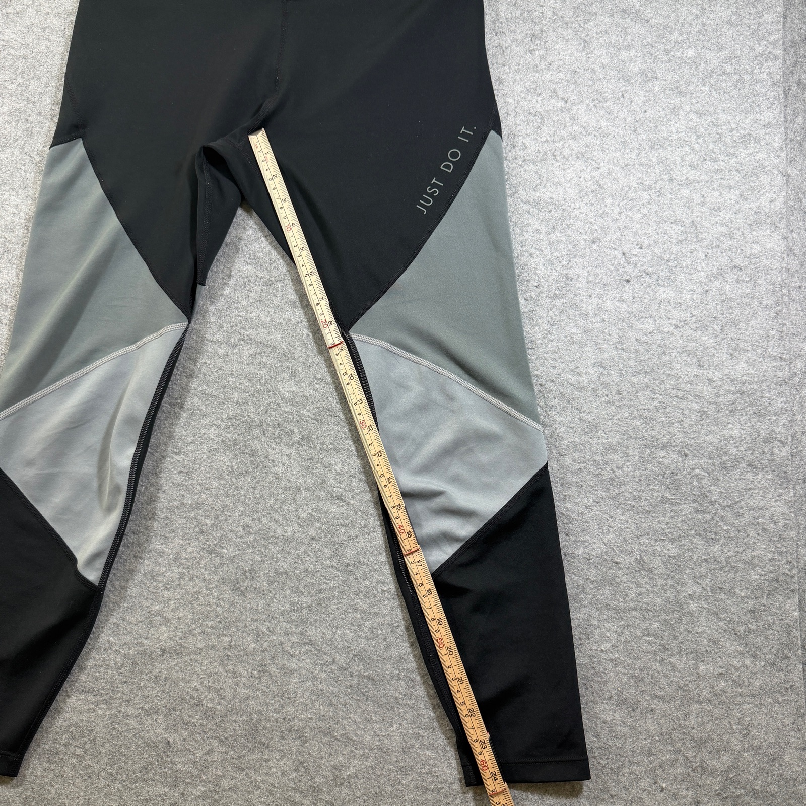 Nike Dri-FIT Leggings Womens L Black Gray Colorblock Running Training Yoga Gym thumbnail 6