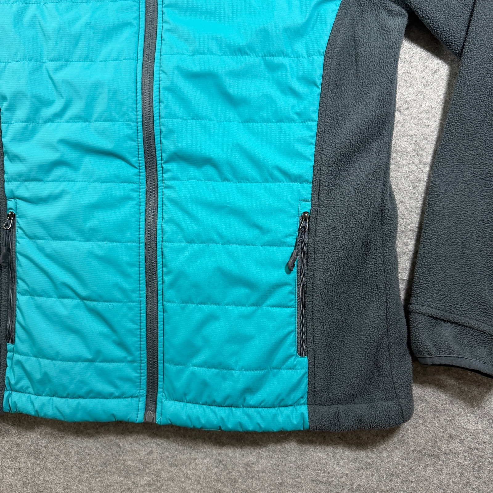 New Balance Puffer Jacket Womens M Teal Black Quilted Fleece Sleeves Zip Pockets thumbnail 4