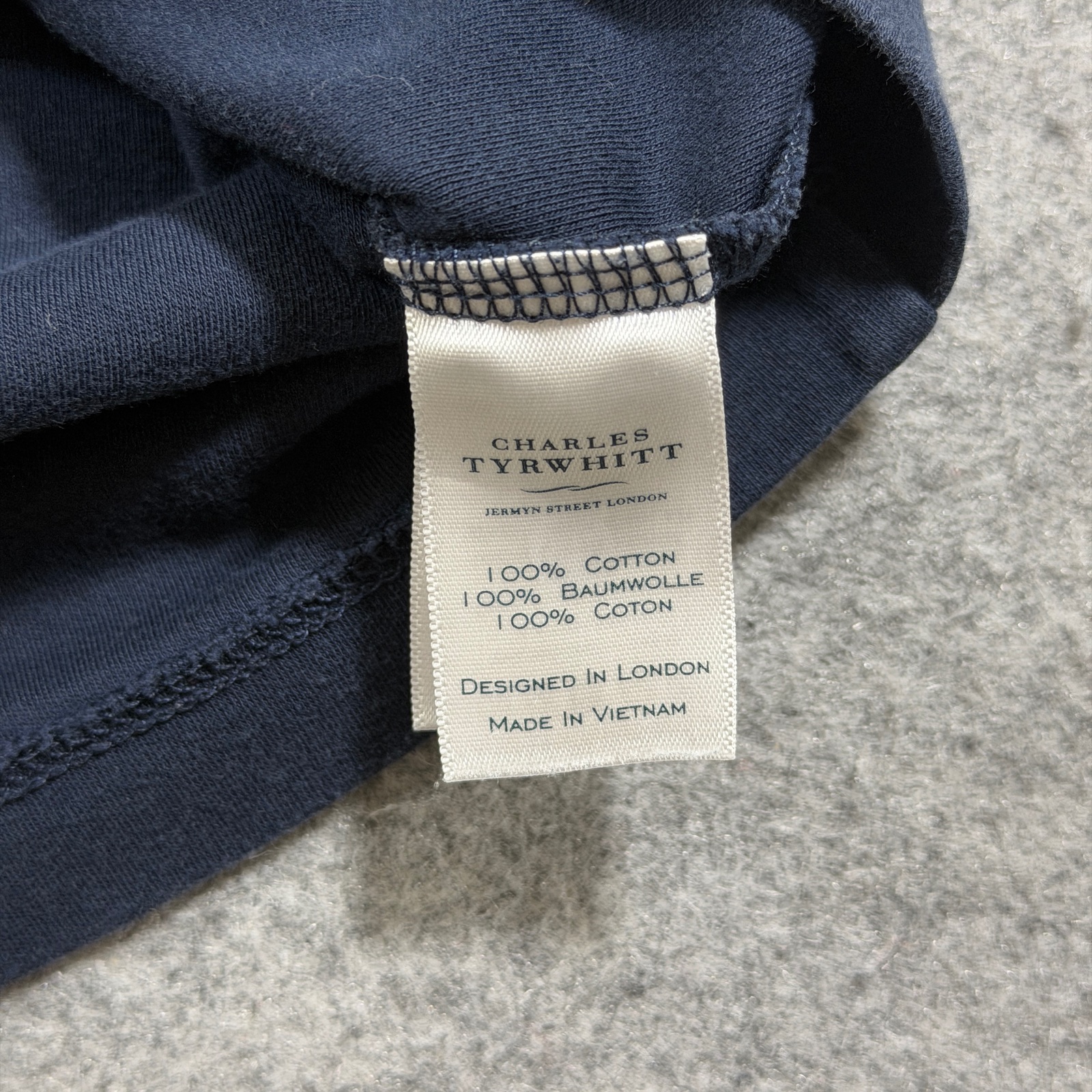 Charles Tyrwhitt Polo Shirt Mens L Navy Soft Cotton Button Collar Preppy Golf thumbnail 5