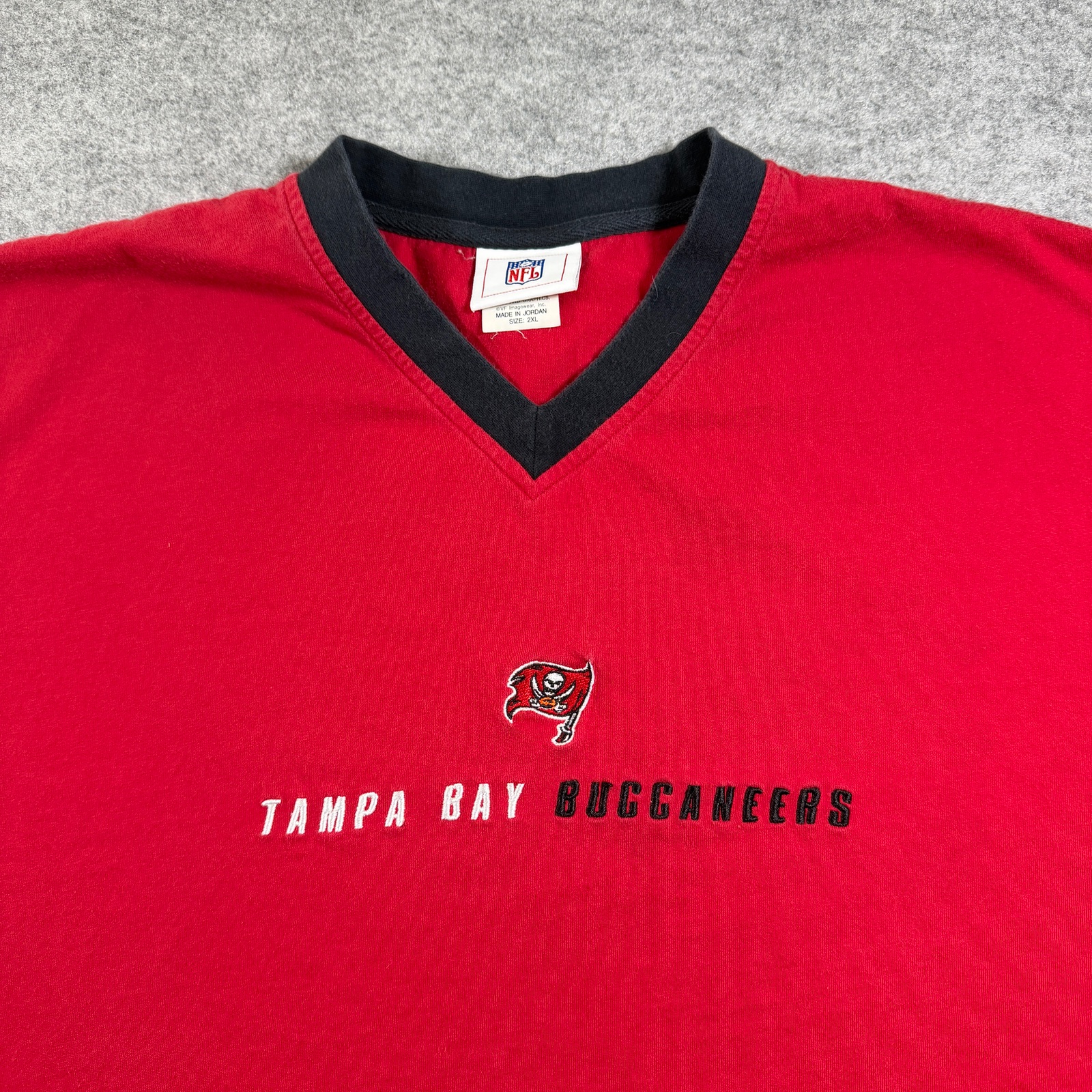 Vintage Y2K NFL Pro Line Buccaneers Shirt Mens 2XL Red V-Neck Long Sleeve Cotton thumbnail 3