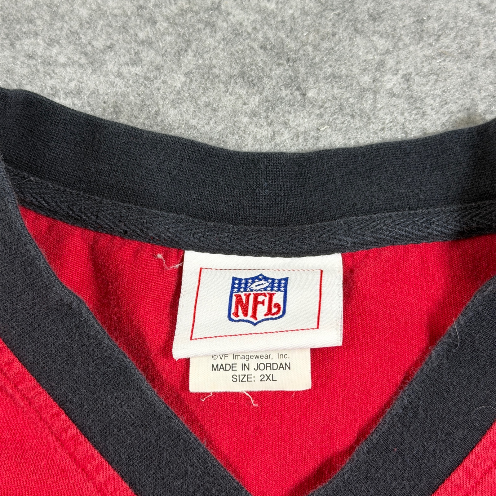 Vintage Y2K NFL Pro Line Buccaneers Shirt Mens 2XL Red V-Neck Long Sleeve Cotton thumbnail 4