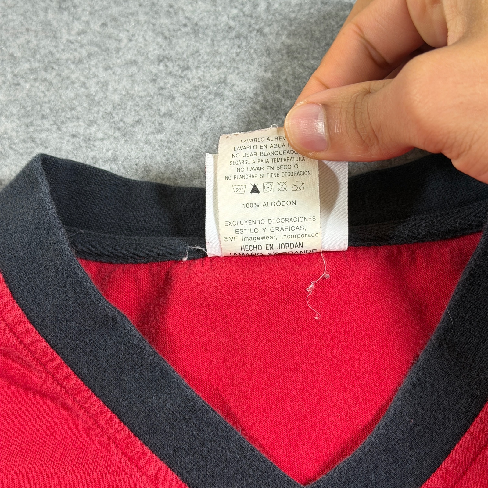 Vintage Y2K NFL Pro Line Buccaneers Shirt Mens 2XL Red V-Neck Long Sleeve Cotton thumbnail 9