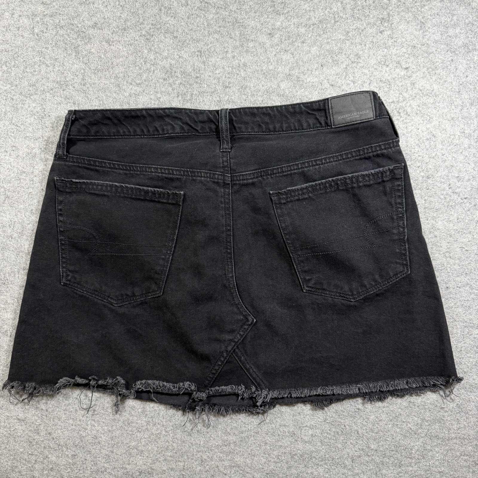 American Eagle Denim Mini Skirt Womens 12 Black Frayed Raw Hem Five Pocket thumbnail 2