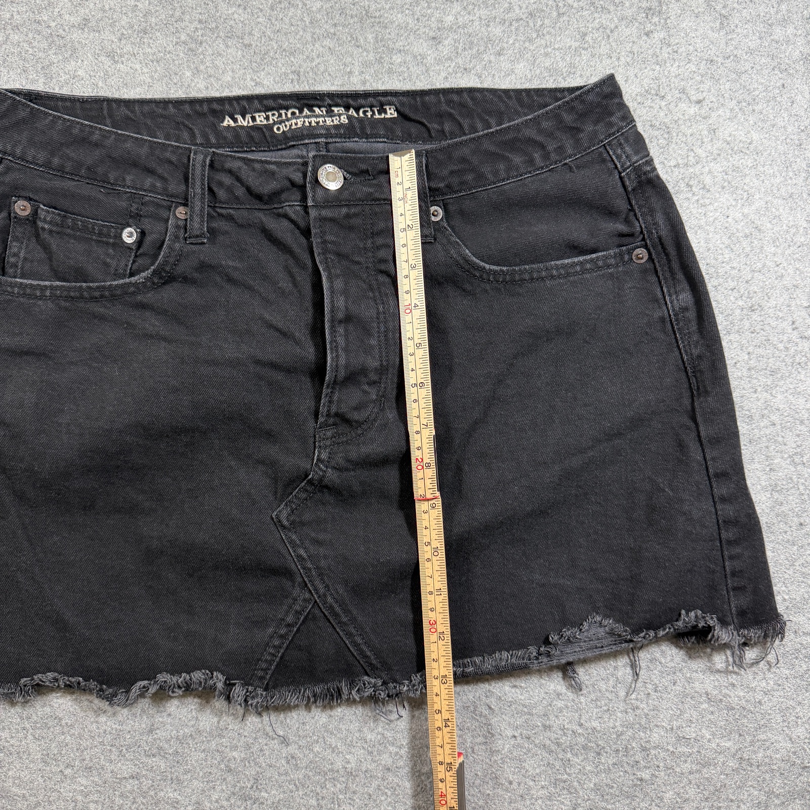 American Eagle Denim Mini Skirt Womens 12 Black Frayed Raw Hem Five Pocket thumbnail 8