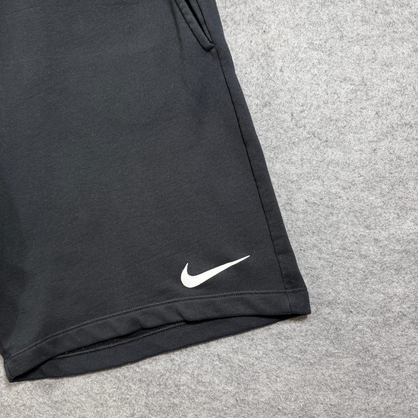 Nike Fleece Dri-Fit Sweat Shorts Mens L Black Logo Drawstring Athletic Lounge thumbnail 5