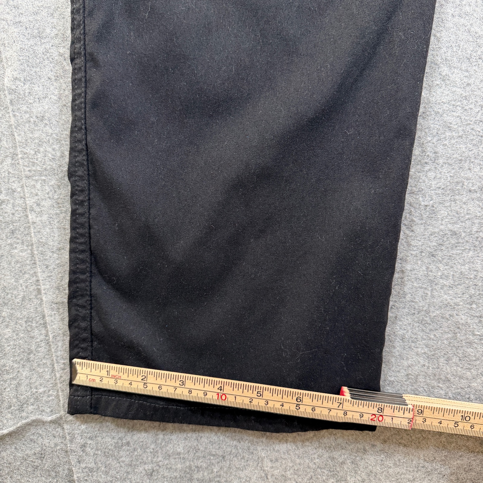 Wrangler ATG Cargo Pants Mens 40x30 Black Zippered Pockets Articulated Knees thumbnail 10