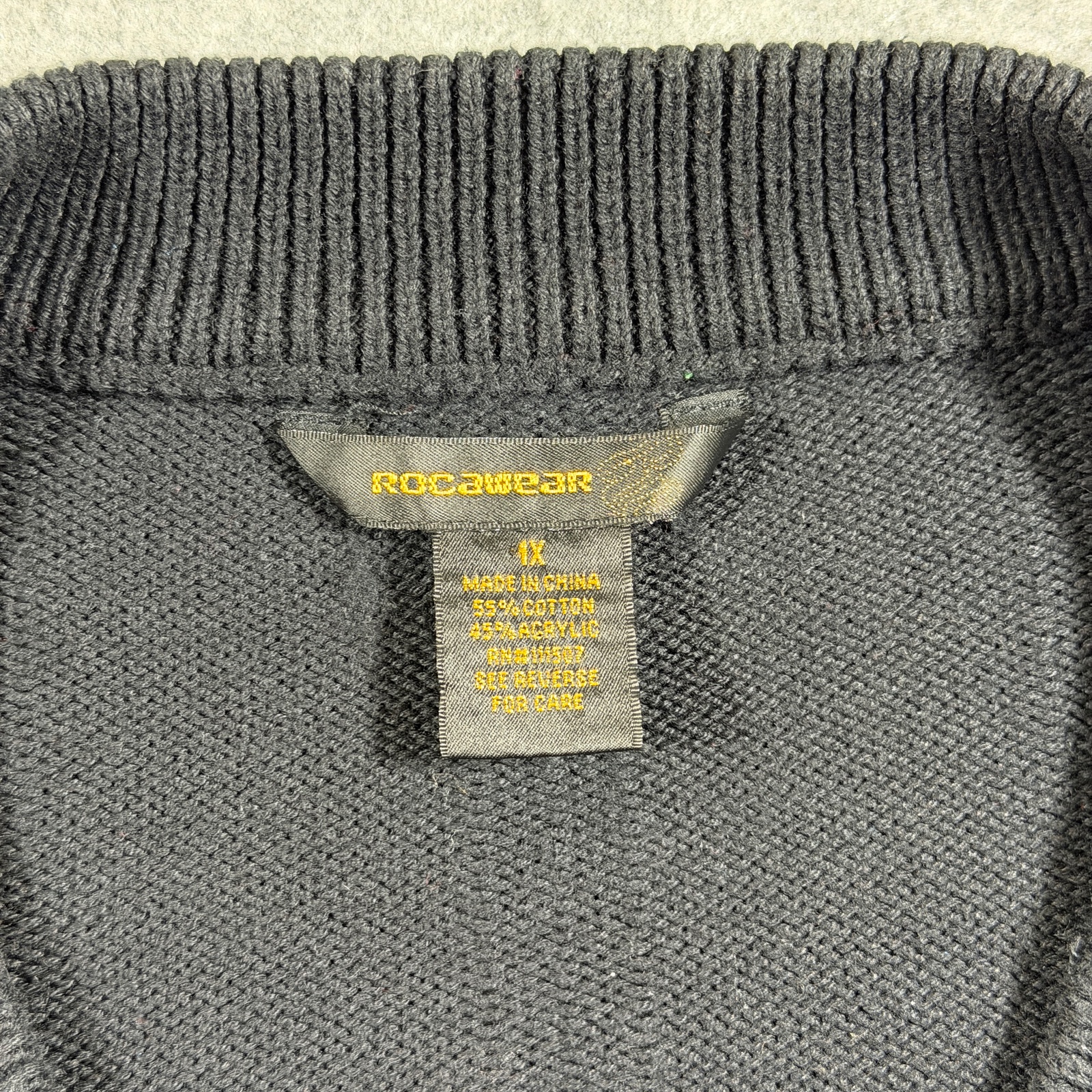 Rocawear Sweater Mens XL Black V-Neck Button Cuff Gold R Logo Y2K Streetwear thumbnail 3