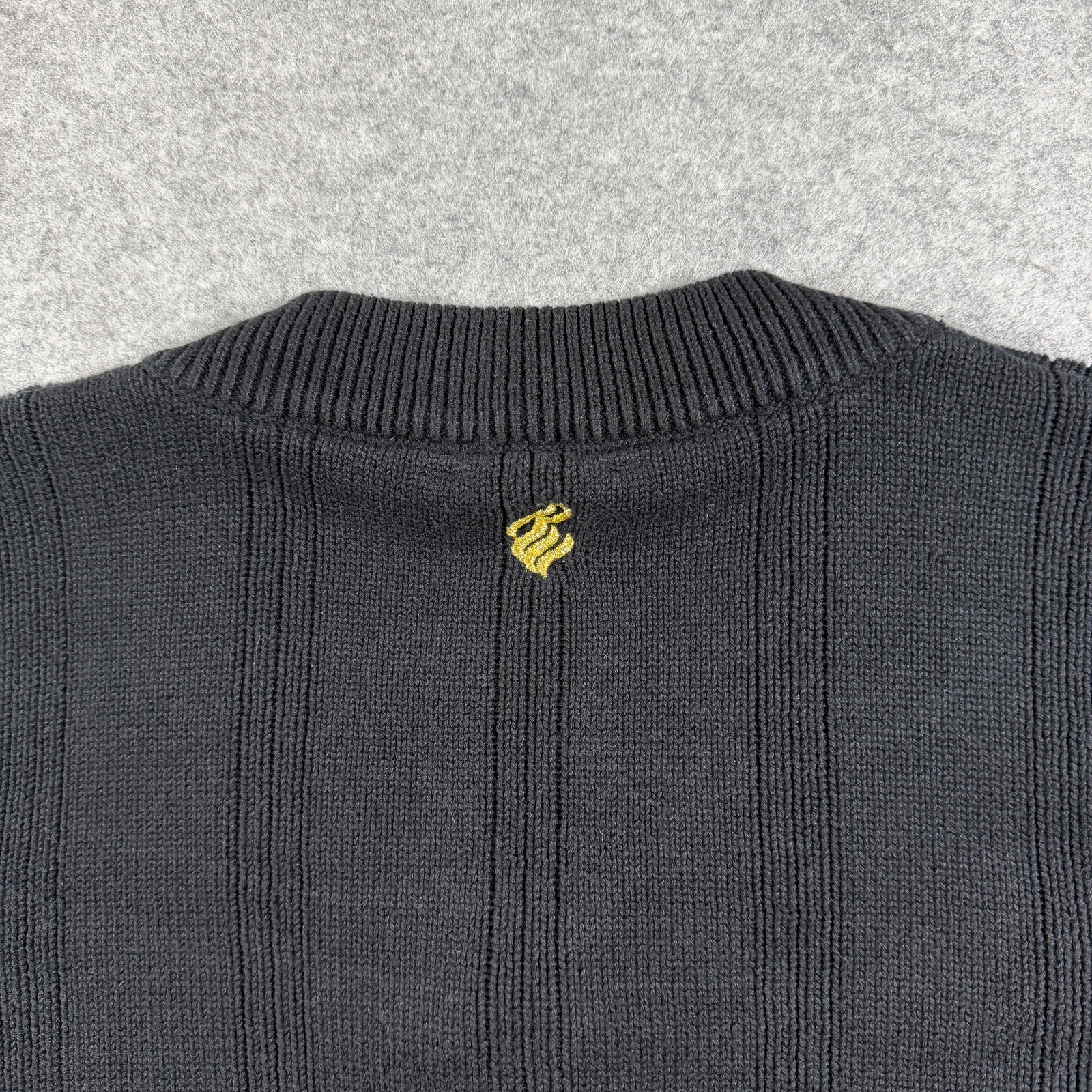 Rocawear Sweater Mens XL Black V-Neck Button Cuff Gold R Logo Y2K Streetwear thumbnail 10