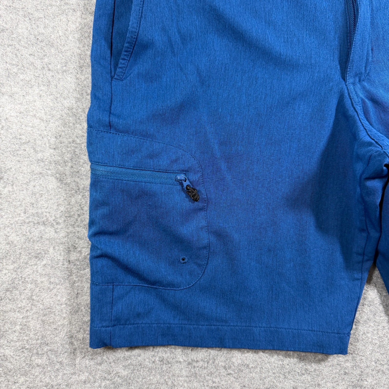 Magellan Outdoors Fish Gear Shorts Mens 30 Blue Cargo Zip Pocket Fishing Outdoor thumbnail 4