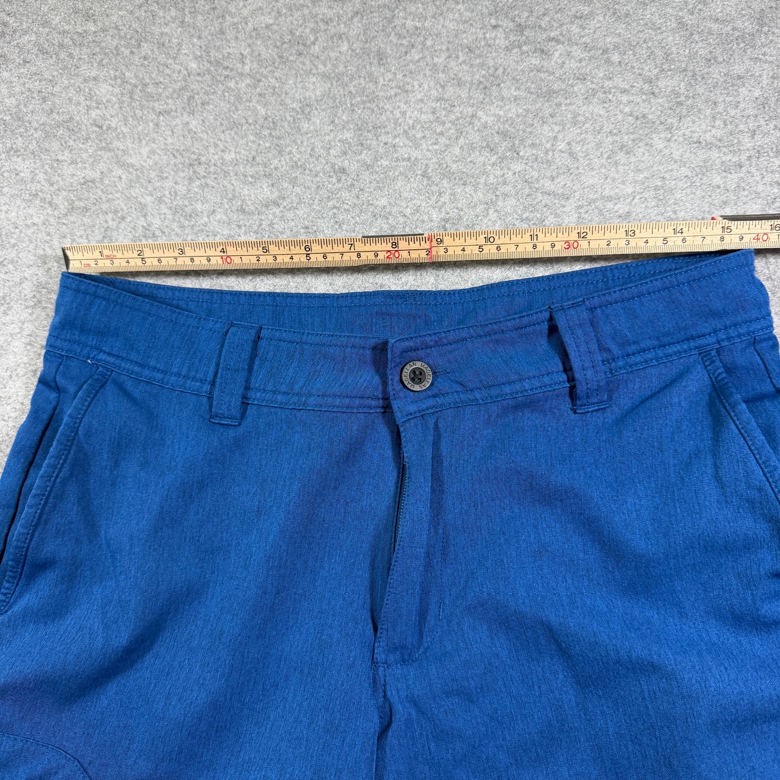 Magellan Outdoors Fish Gear Shorts Mens 30 Blue Cargo Zip Pocket Fishing Outdoor thumbnail 6