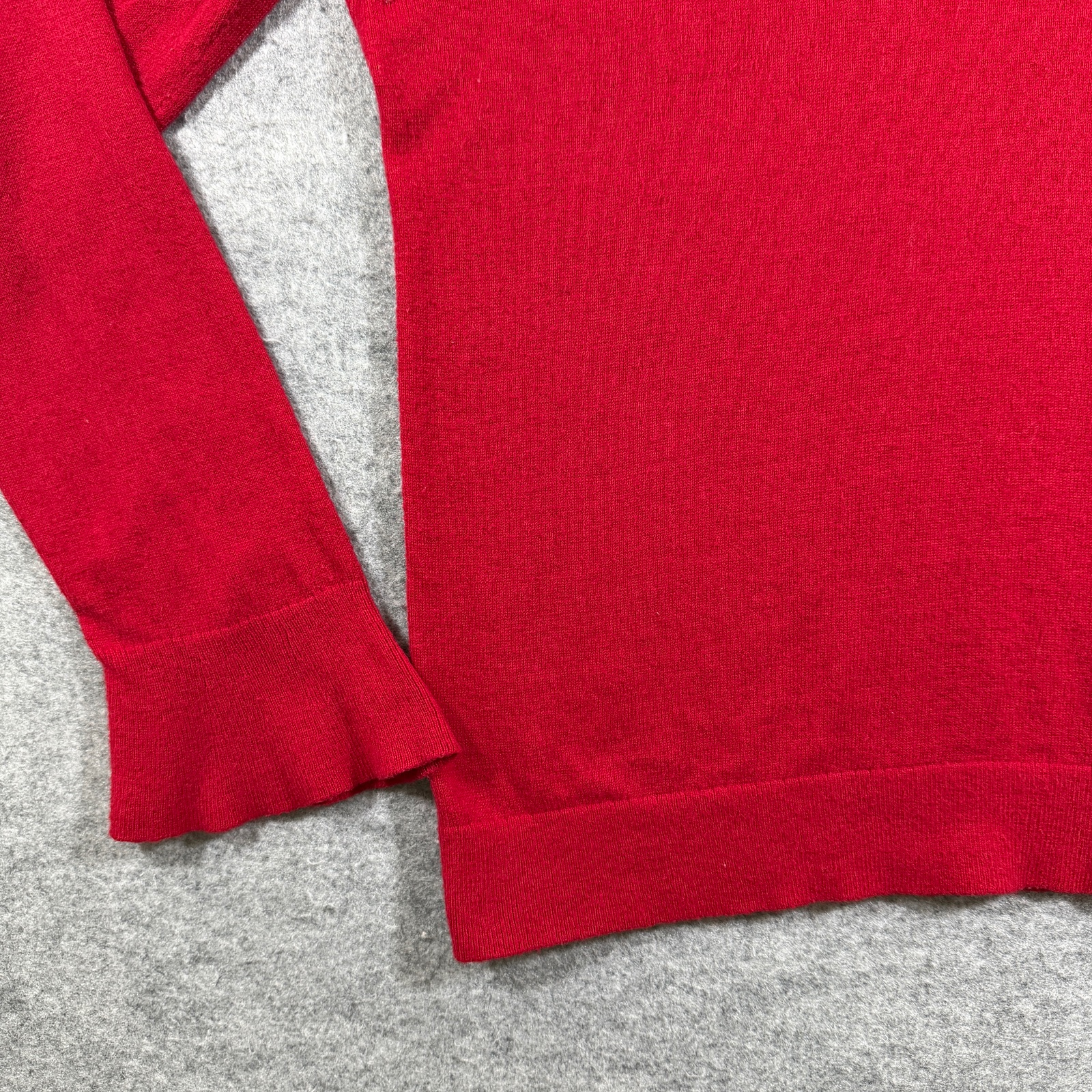 Talbots Sweater Womens L Red Crew Neck Lambswool Button Back Ruffle Cuff Preppy thumbnail 4