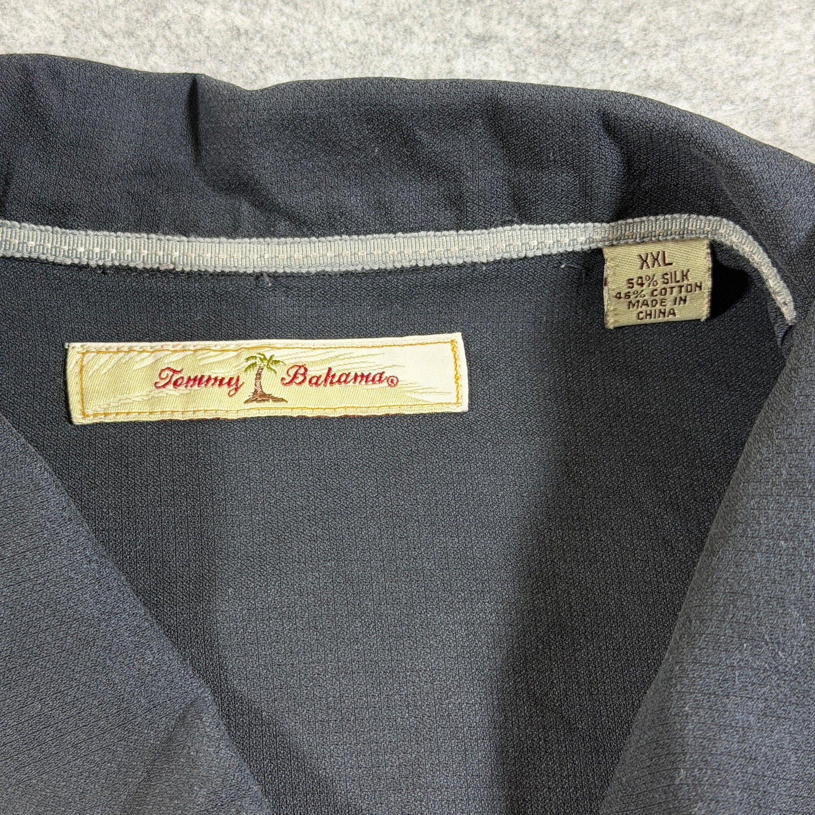 Vintage 90s Tommy Bahama Silk Camp Shirt Mens XXL Black SS Button Up Preppy  thumbnail 3