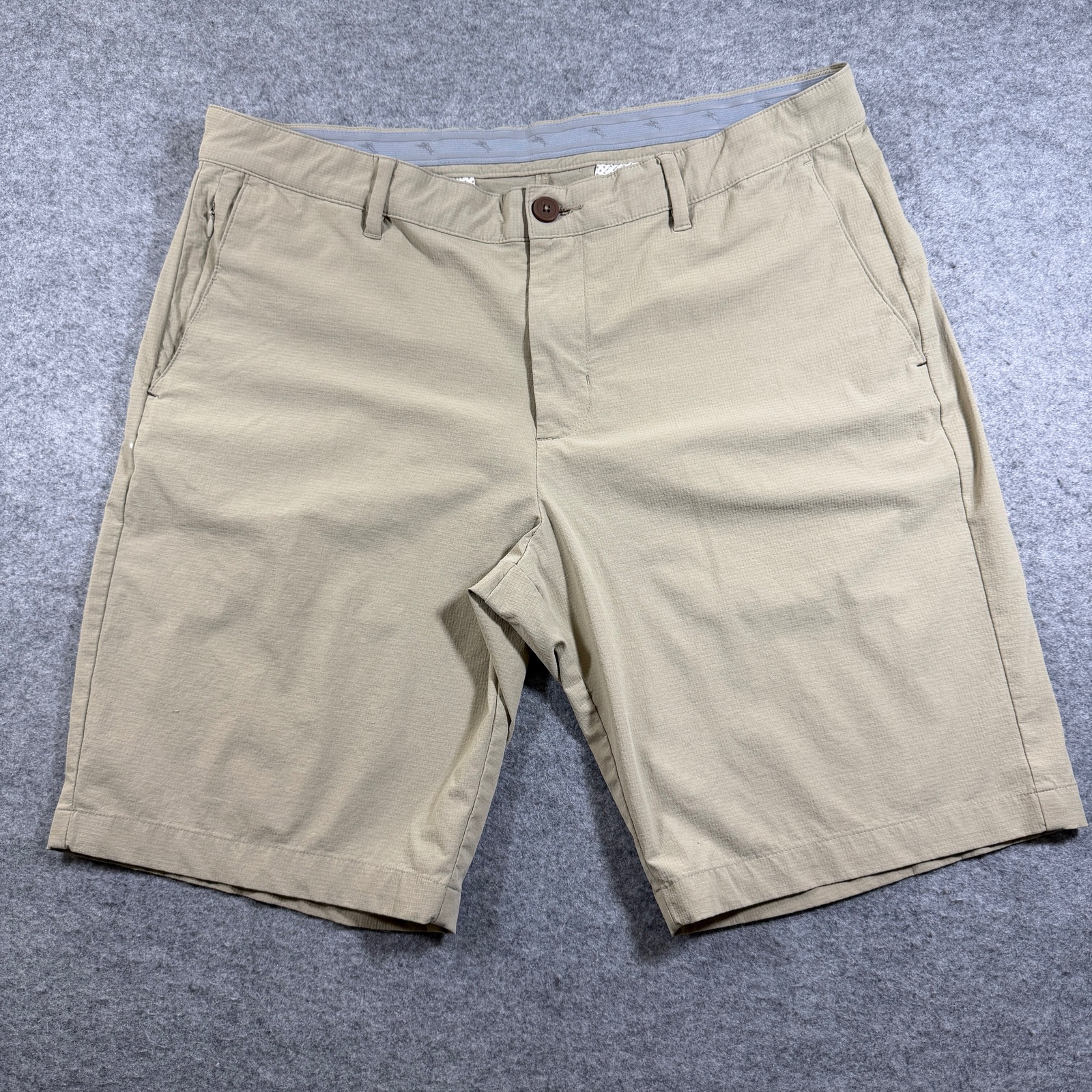 Tommy Bahama Golf Shorts Mens 36 Khaki Stretch Flat Front Preppy Shirt Gripper thumbnail 2