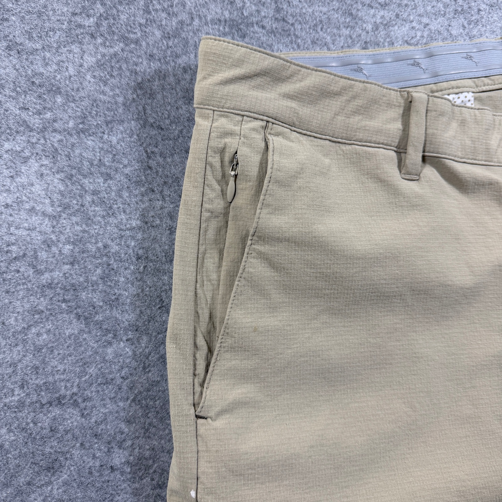 Tommy Bahama Golf Shorts Mens 36 Khaki Stretch Flat Front Preppy Shirt Gripper thumbnail 10