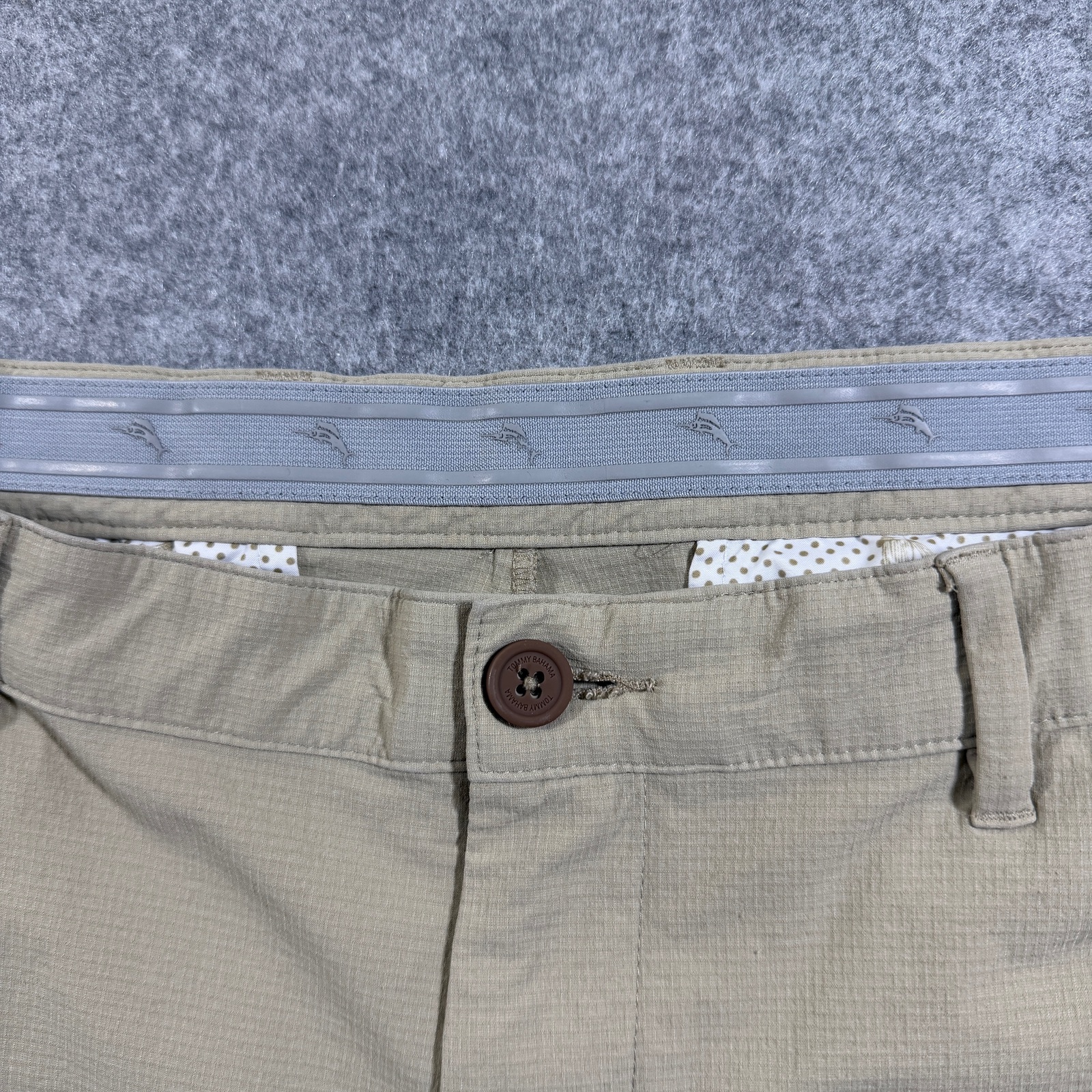 Tommy Bahama Golf Shorts Mens 36 Khaki Stretch Flat Front Preppy Shirt Gripper thumbnail 11