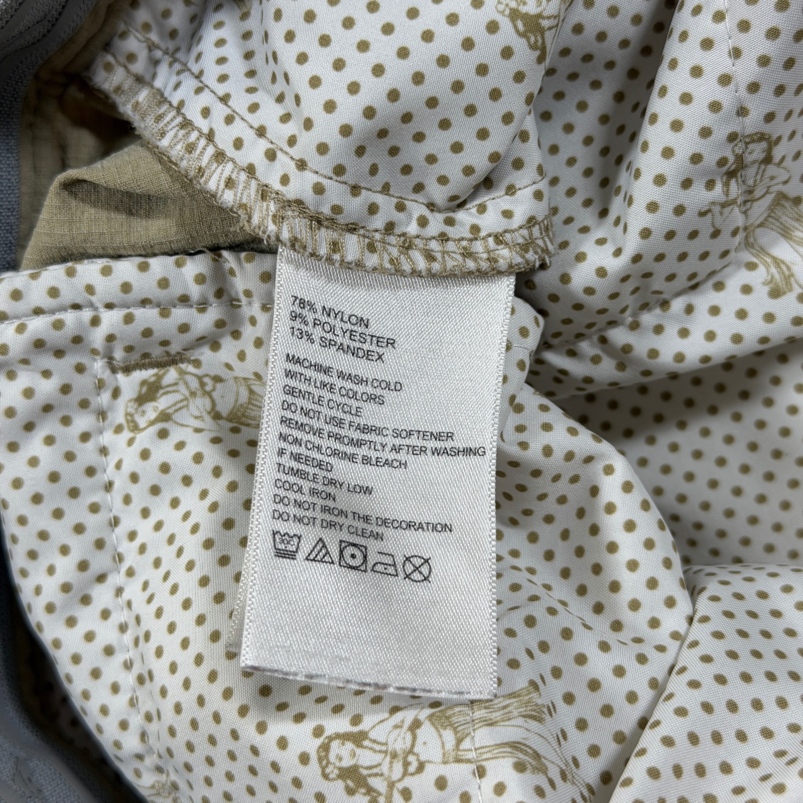 Tommy Bahama Golf Shorts Mens 36 Khaki Stretch Flat Front Preppy Shirt Gripper thumbnail 13