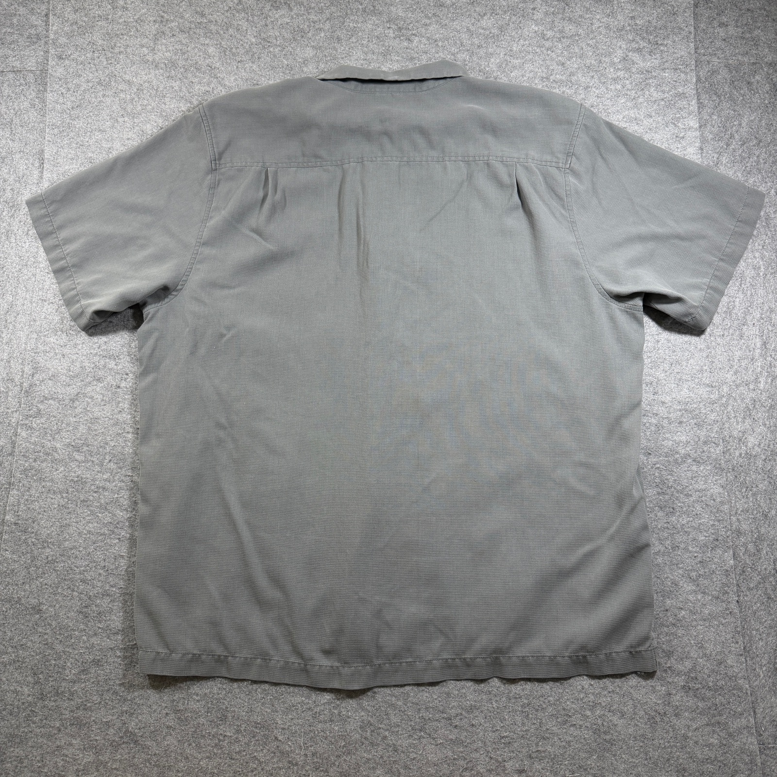 Tommy Bahama Smooth Silk Camp Shirt Mens XXL Gray Button Up Short Sleeve Pocket thumbnail 2