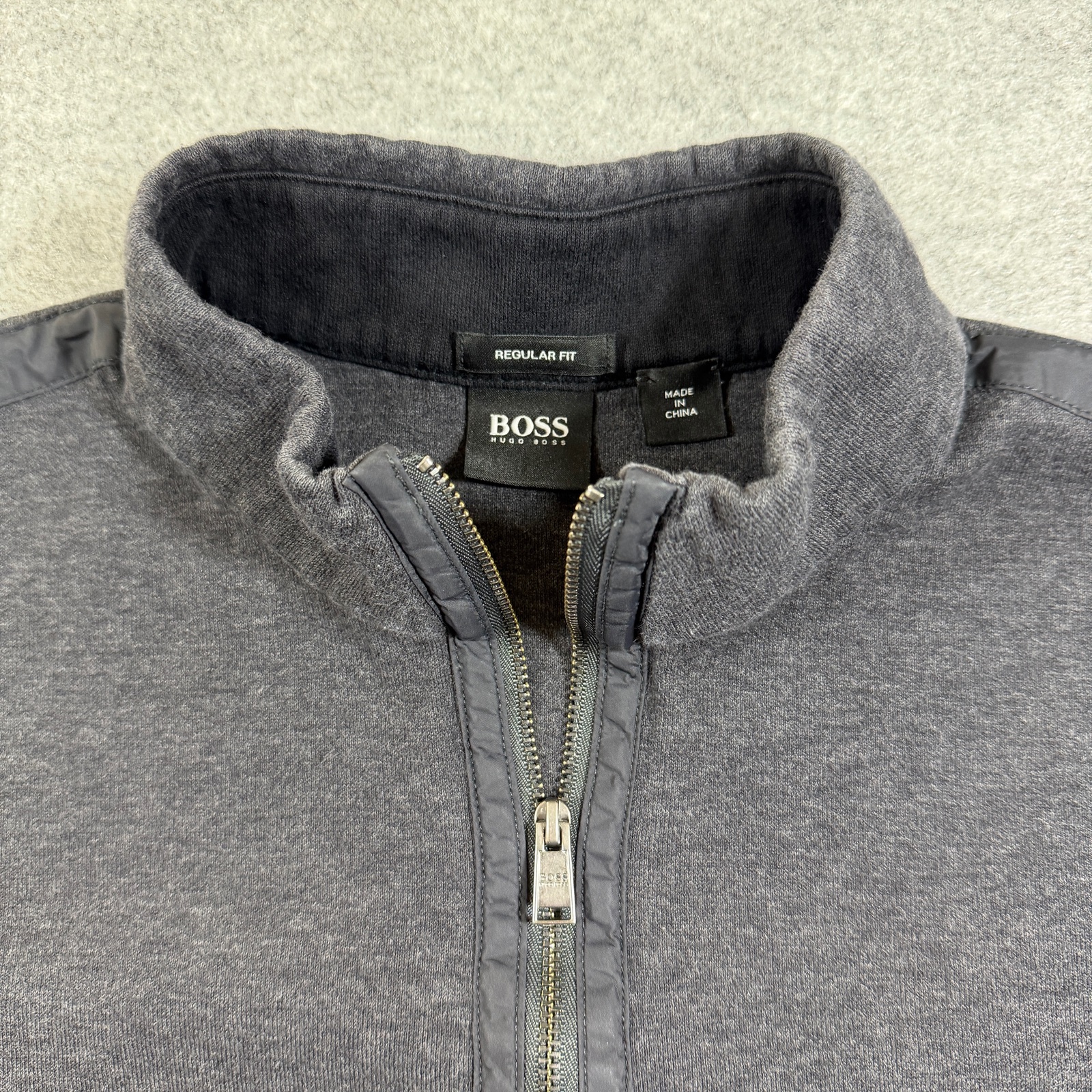 Hugo Boss Quarter Zip Pullover Mens XL Charcoal Gray Mock Neck Regular Fit thumbnail 3