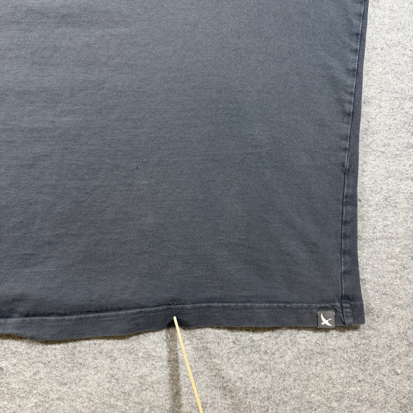 Eddie Bauer Legend Wash T Shirt Mens XL Faded Black Crew Neck Logo Patch Casual thumbnail 5